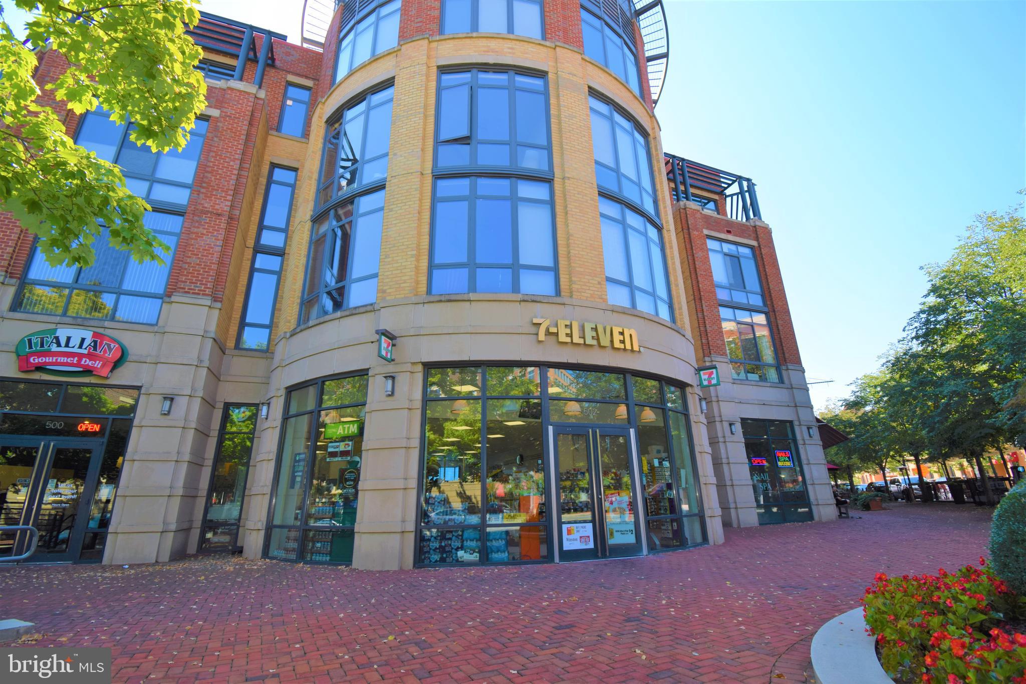 CONDOS AT CARLYLE SQUARE - Residential Lease