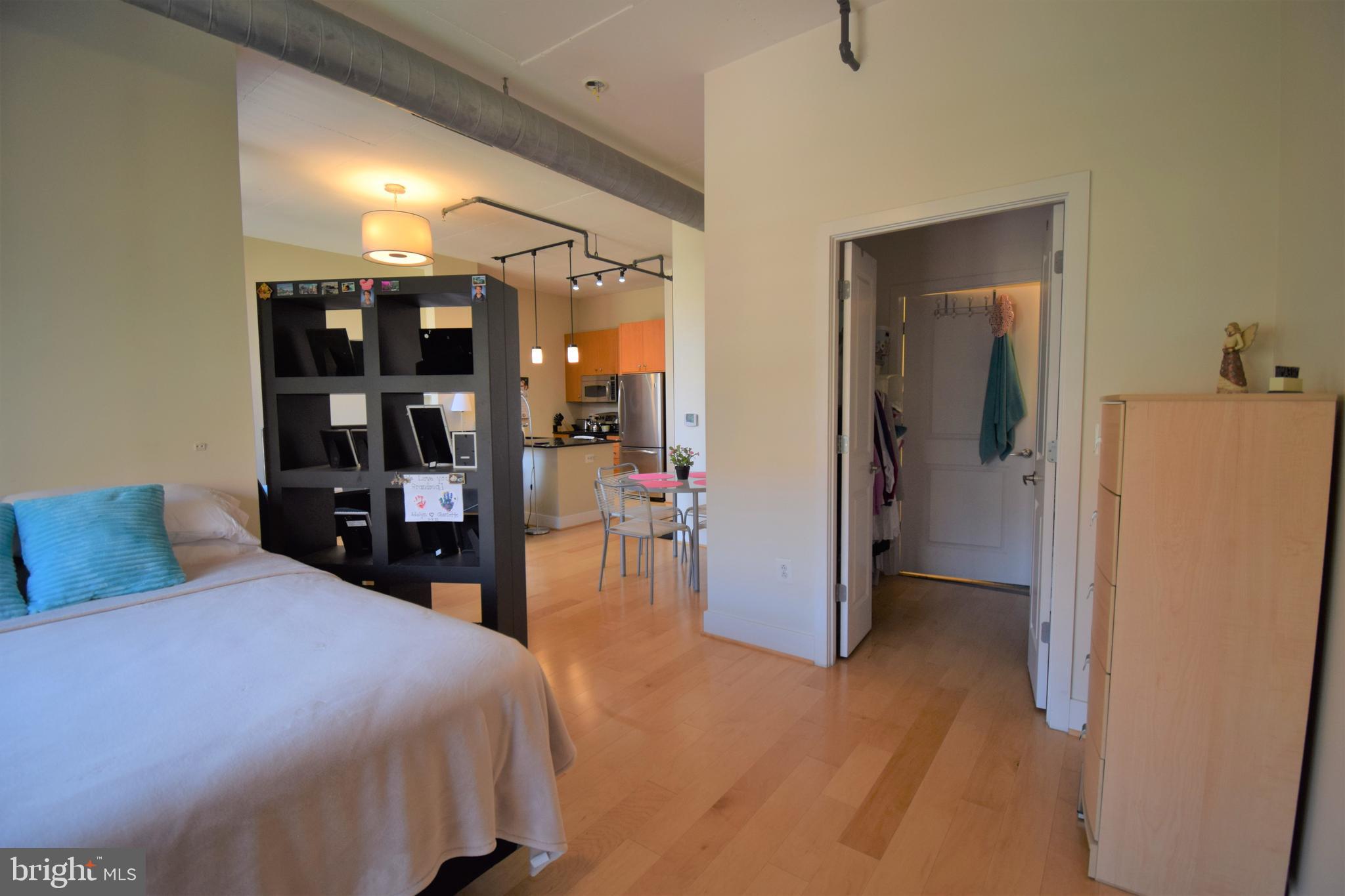 CONDOS AT CARLYLE SQUARE - Residential Lease