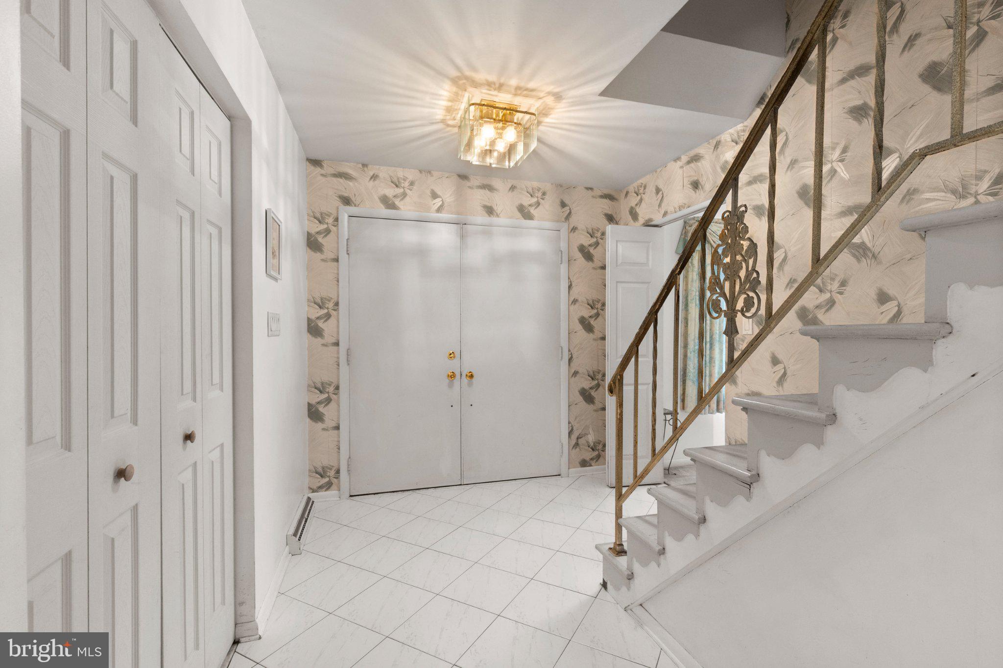 3620 CAYUGA LANE