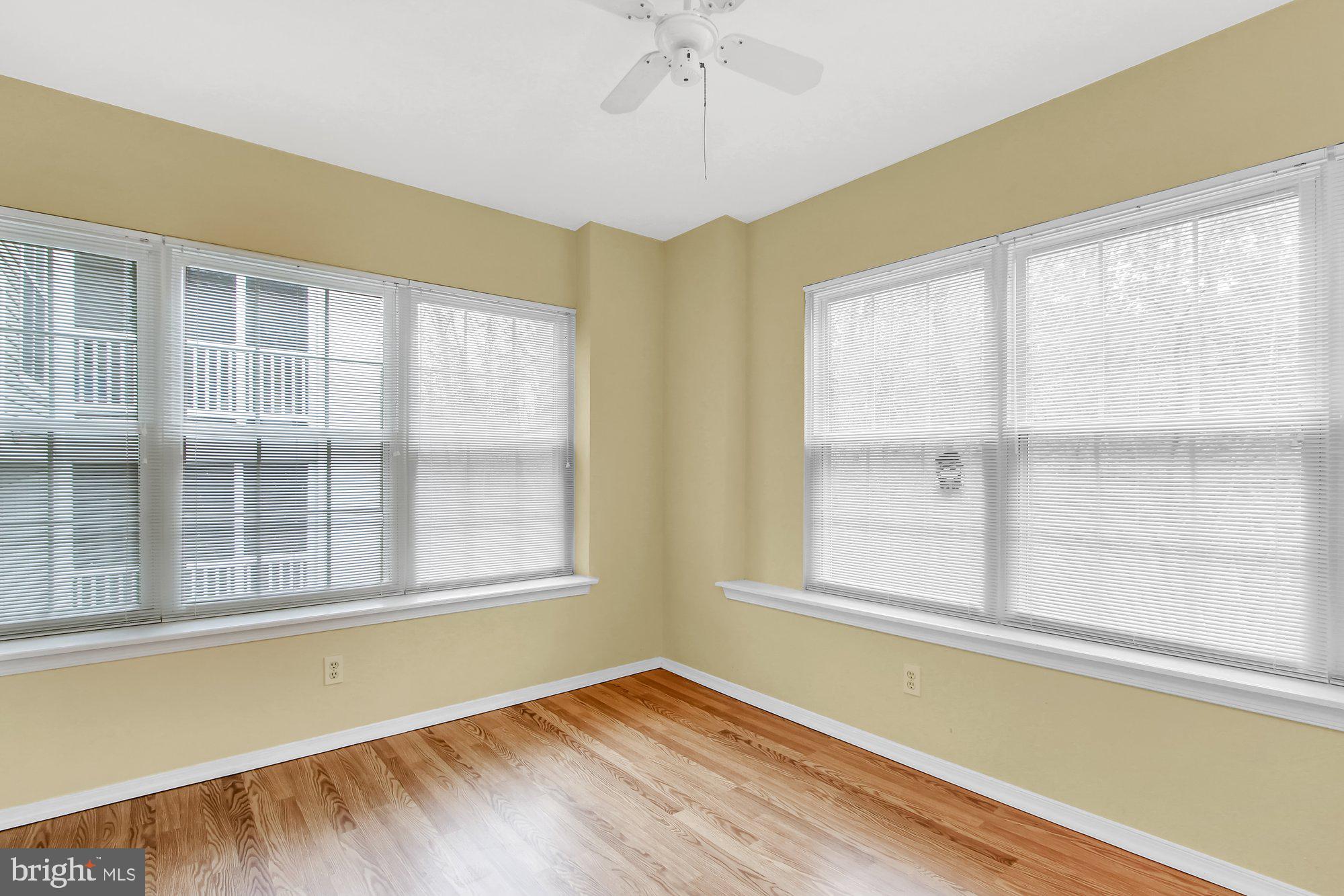 ENGLISH COUNTRY MANOR - Residential Lease