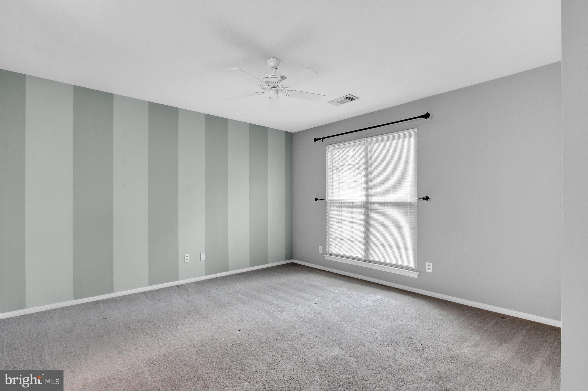 ENGLISH COUNTRY MANOR - Residential Lease