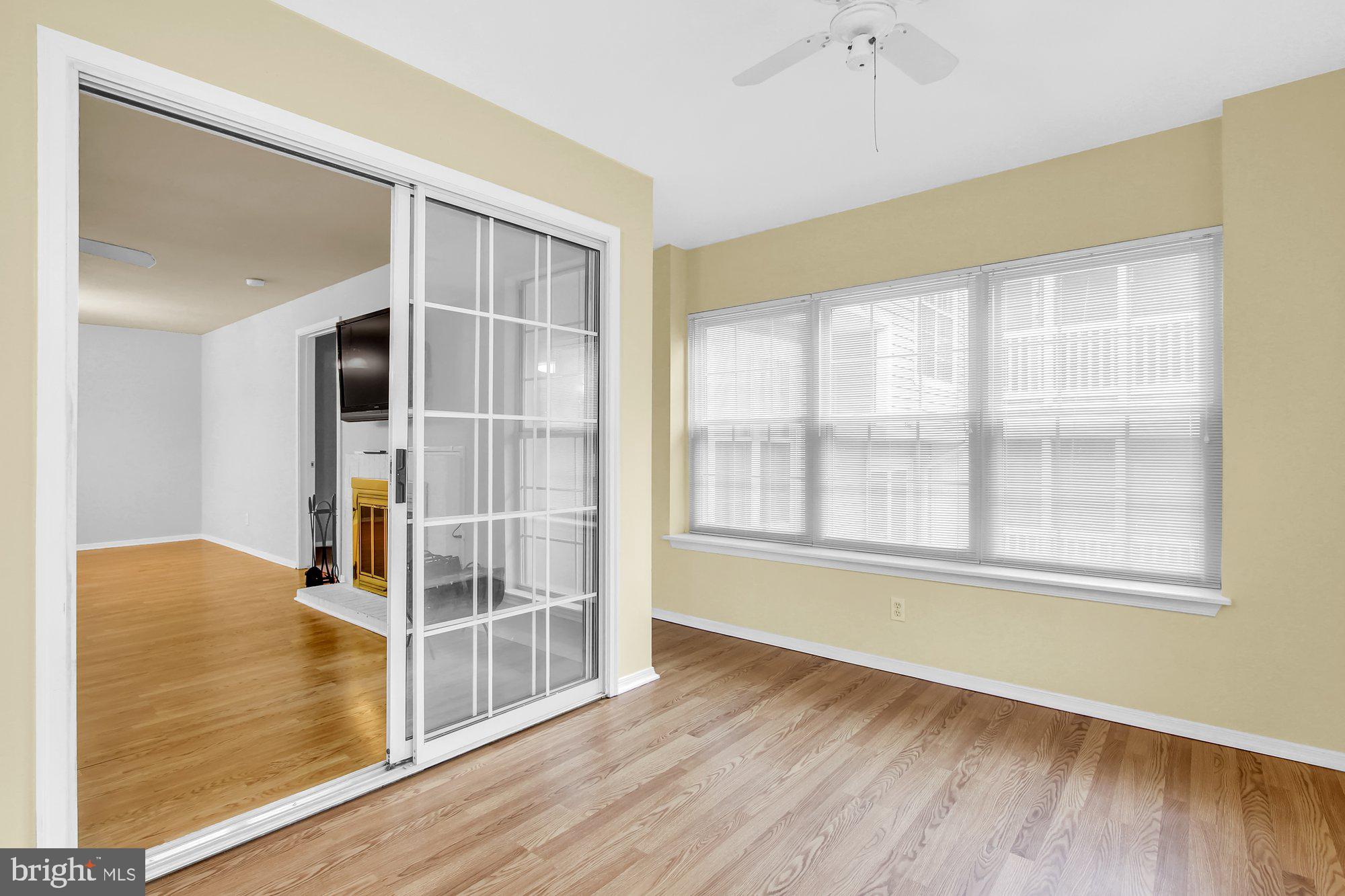 ENGLISH COUNTRY MANOR - Residential Lease