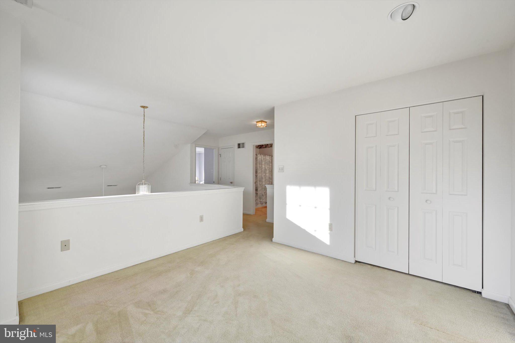 SPRING RIDGE - Residential