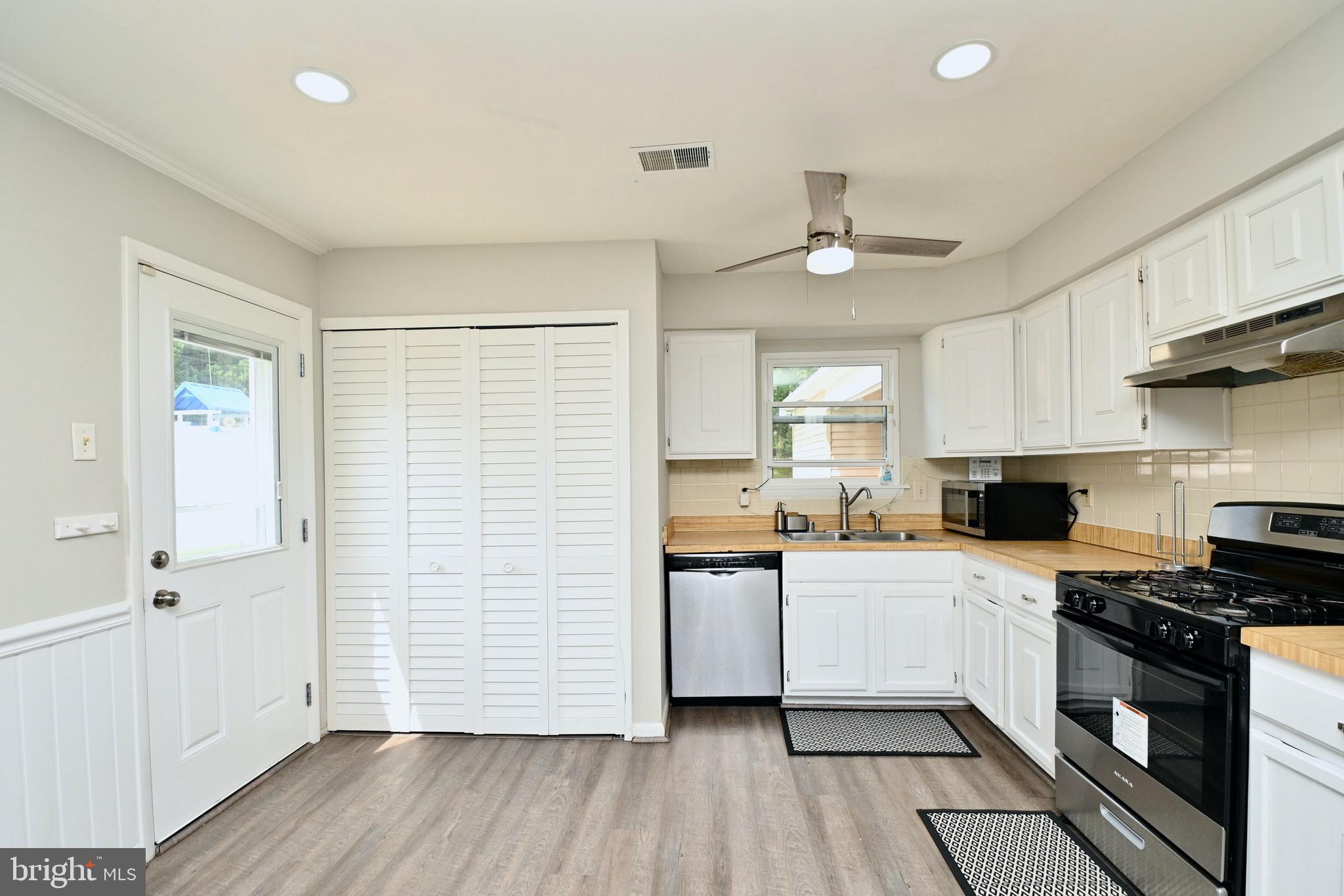 DALE CITY - Residential