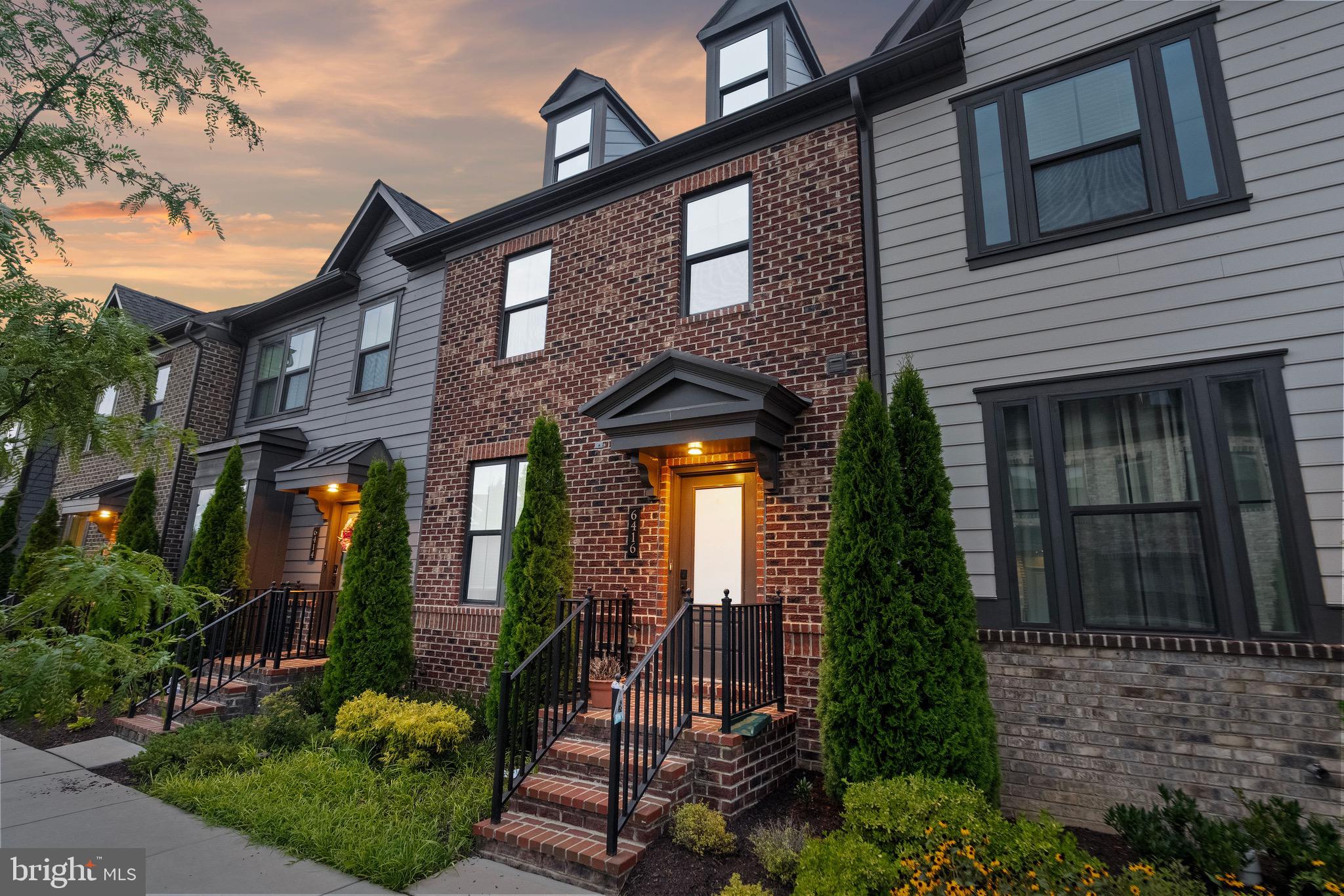 GREENLEIGH AT CROSSROADS - Residential