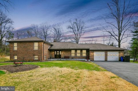 Homes For Sale - 705 Marshall Manor Drive<br/> SILVER SPRING, MD 20905