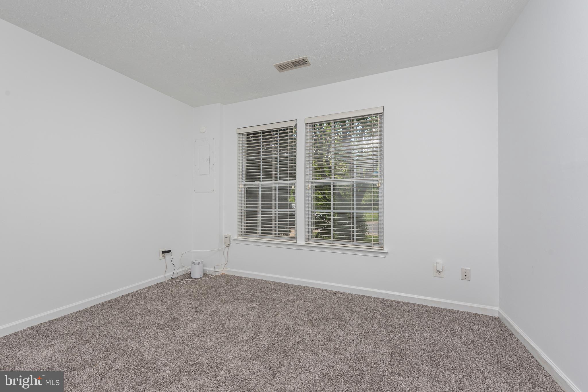 EAGLES LANDING AT WATERS EDGE - Residential