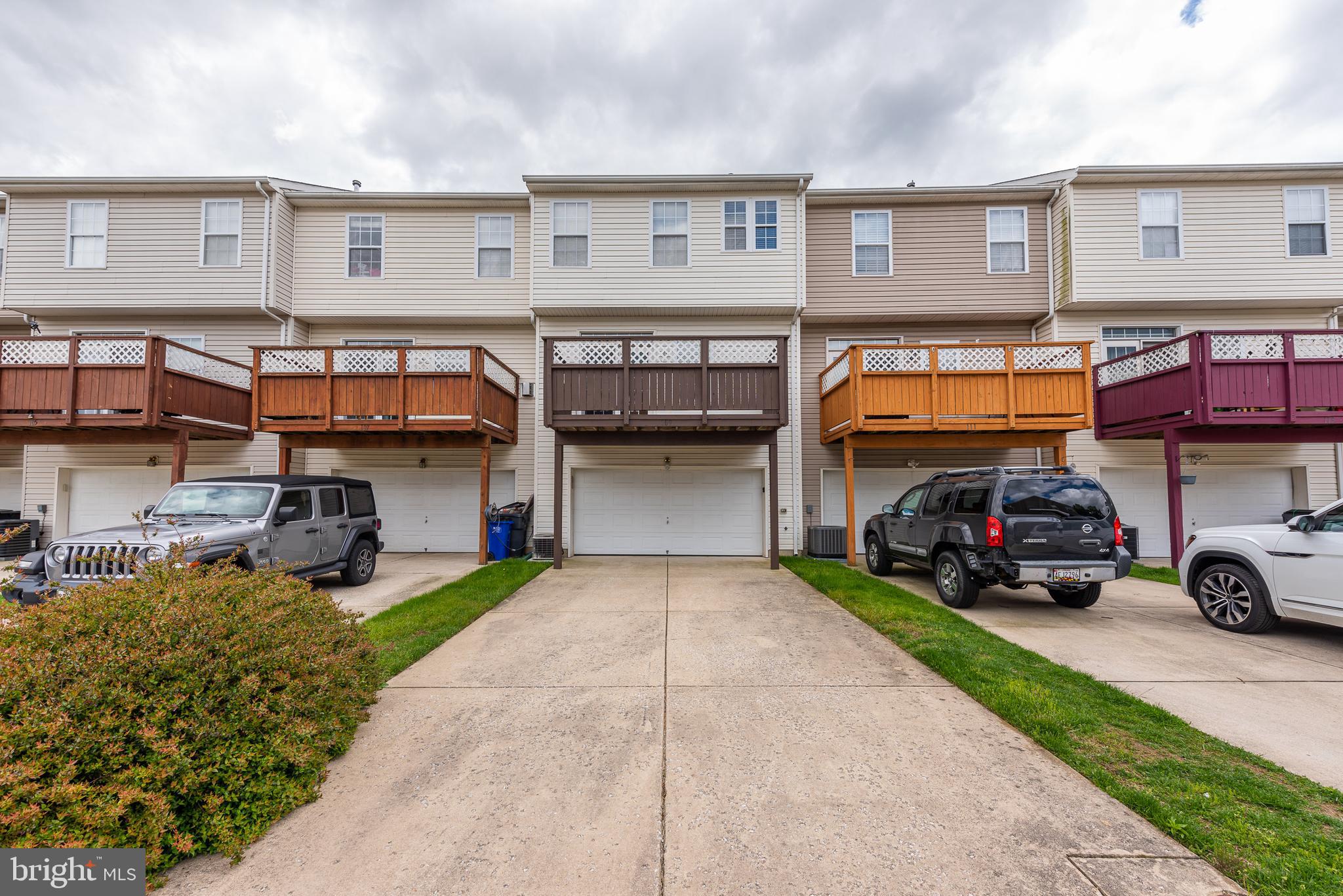 EAGLES LANDING AT WATERS EDGE - Residential