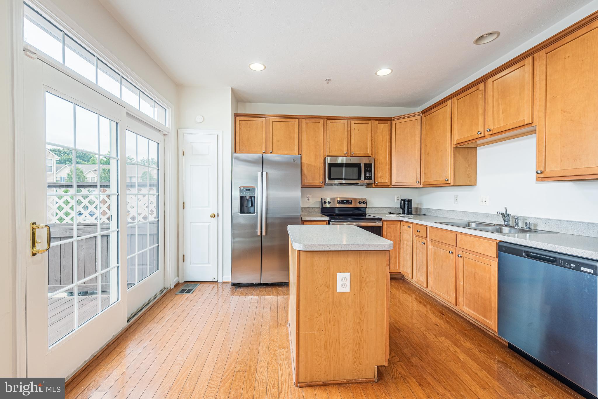 EAGLES LANDING AT WATERS EDGE - Residential