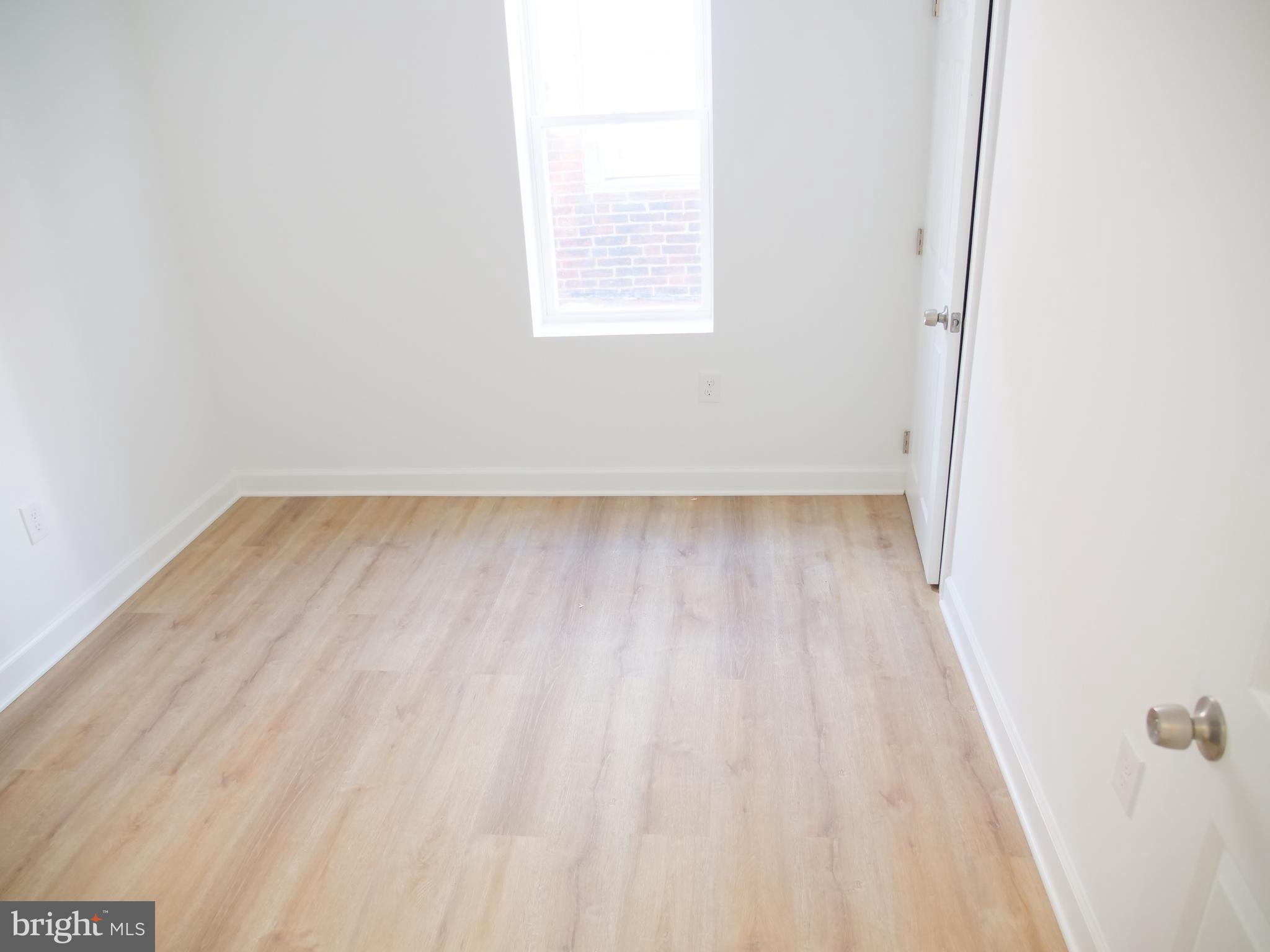 STRAWBERRY MANSION - Residential