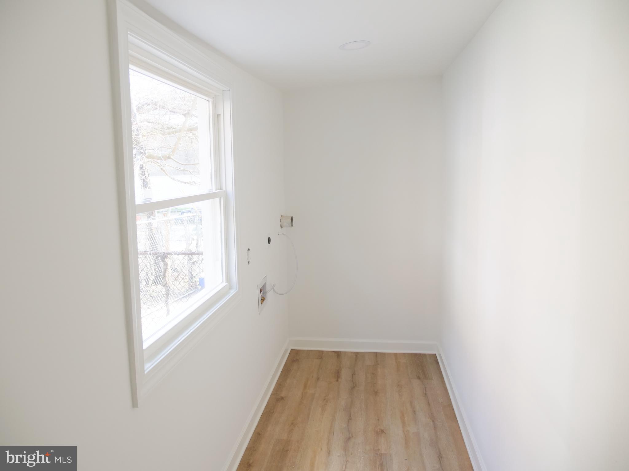 STRAWBERRY MANSION - Residential