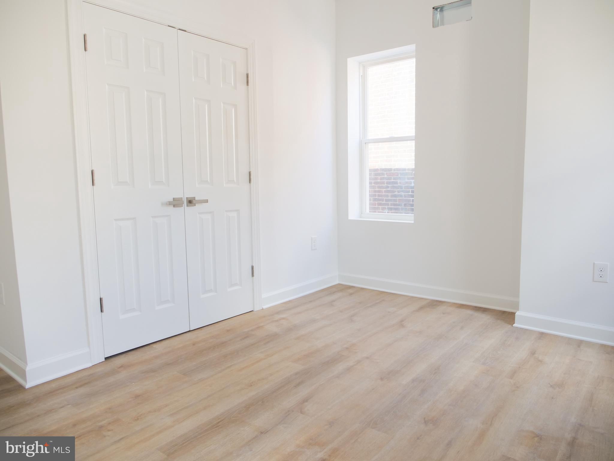 STRAWBERRY MANSION - Residential