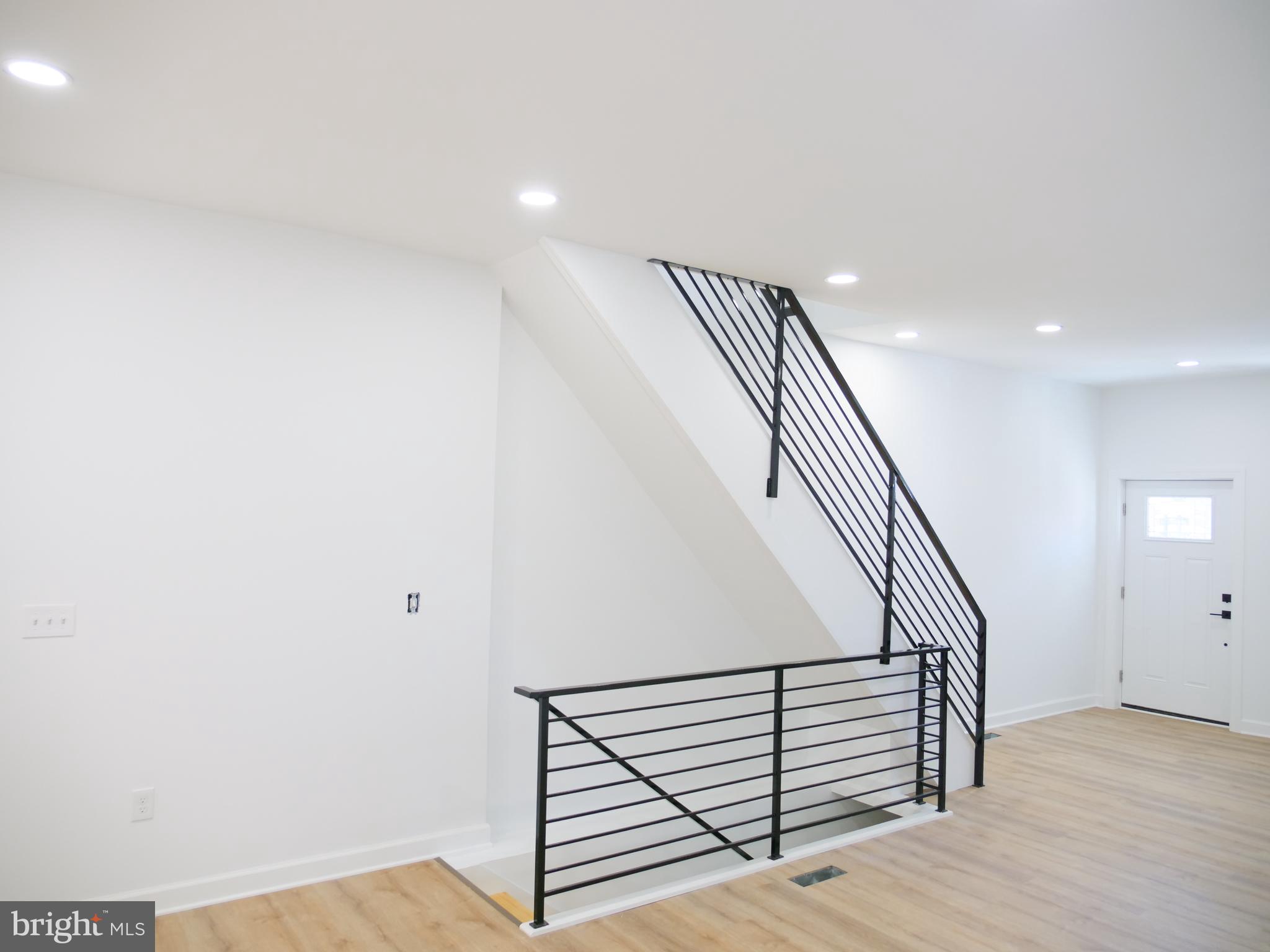 STRAWBERRY MANSION - Residential