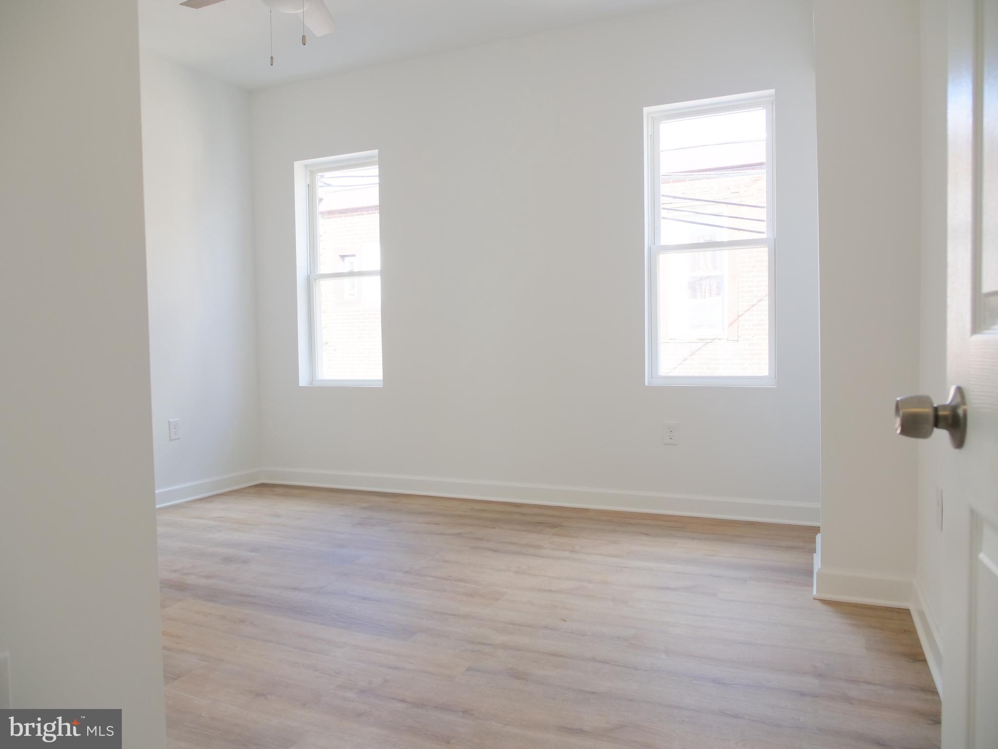 STRAWBERRY MANSION - Residential