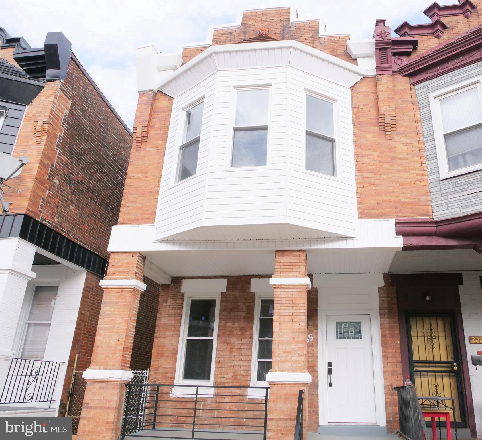 STRAWBERRY MANSION - Residential