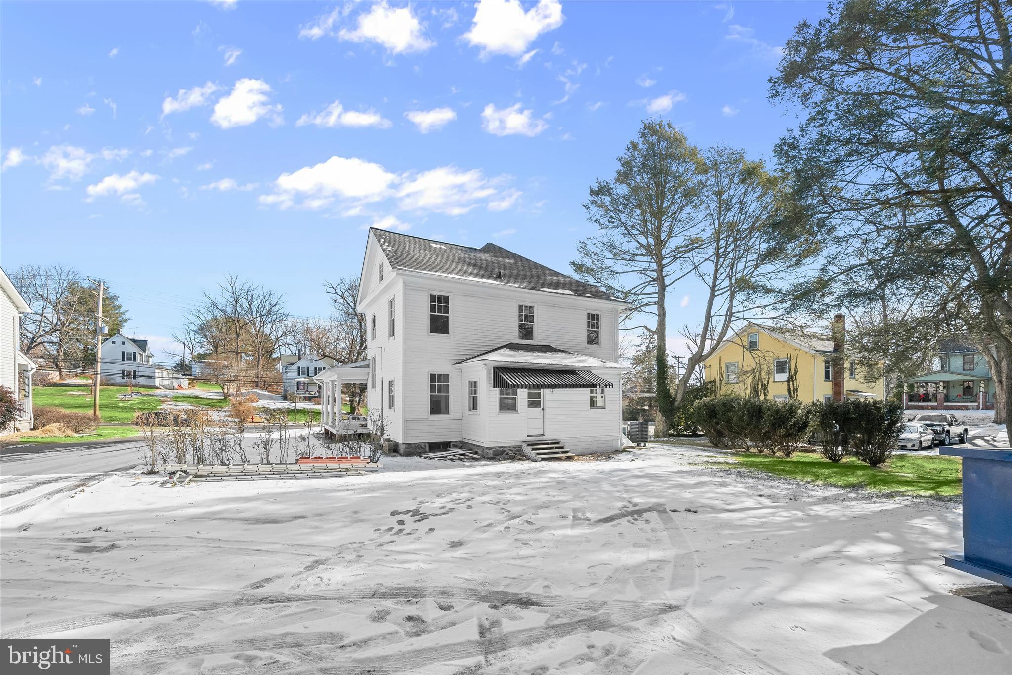 7332 SPRINGFIELD AVENUE