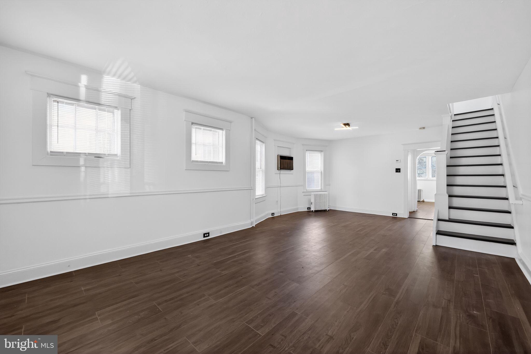 320 COMMONWEALTH AVENUE