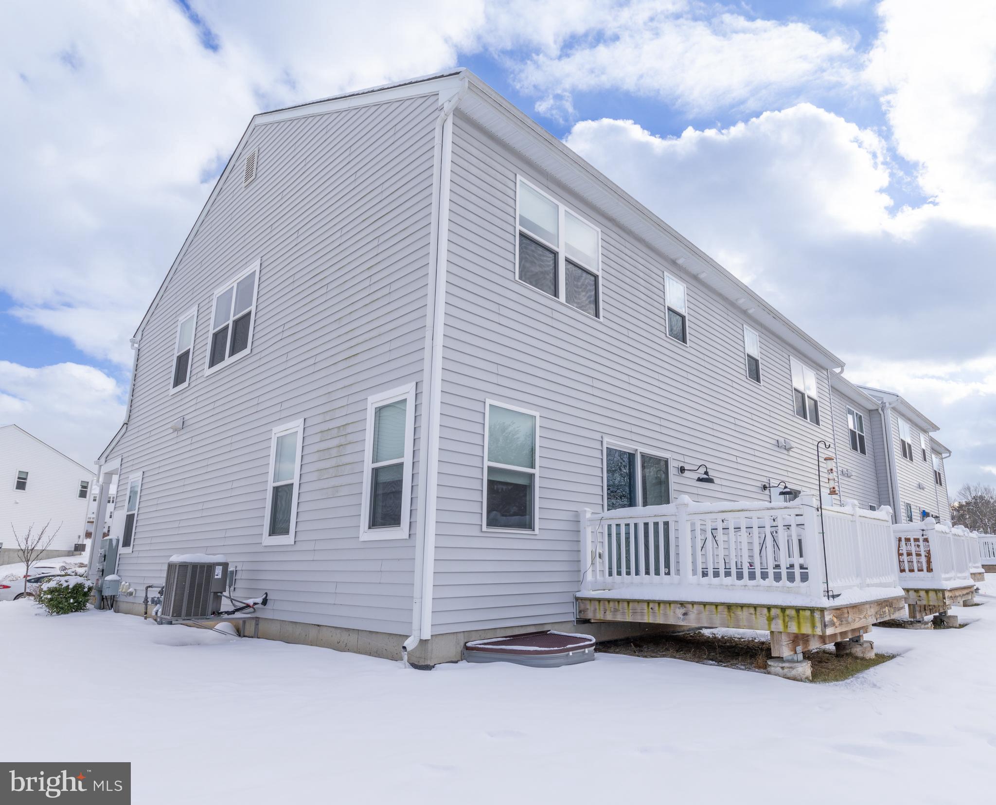 BRINLEY COURT - Residential