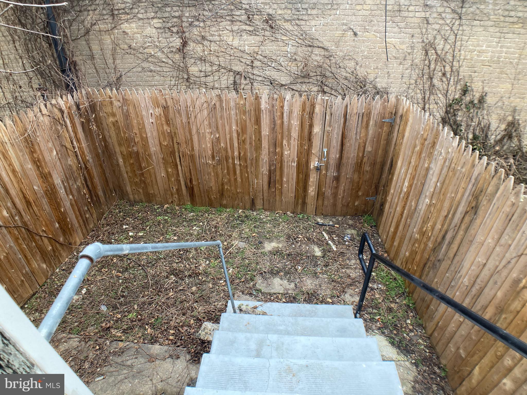 FRANKFORD - Residential Lease