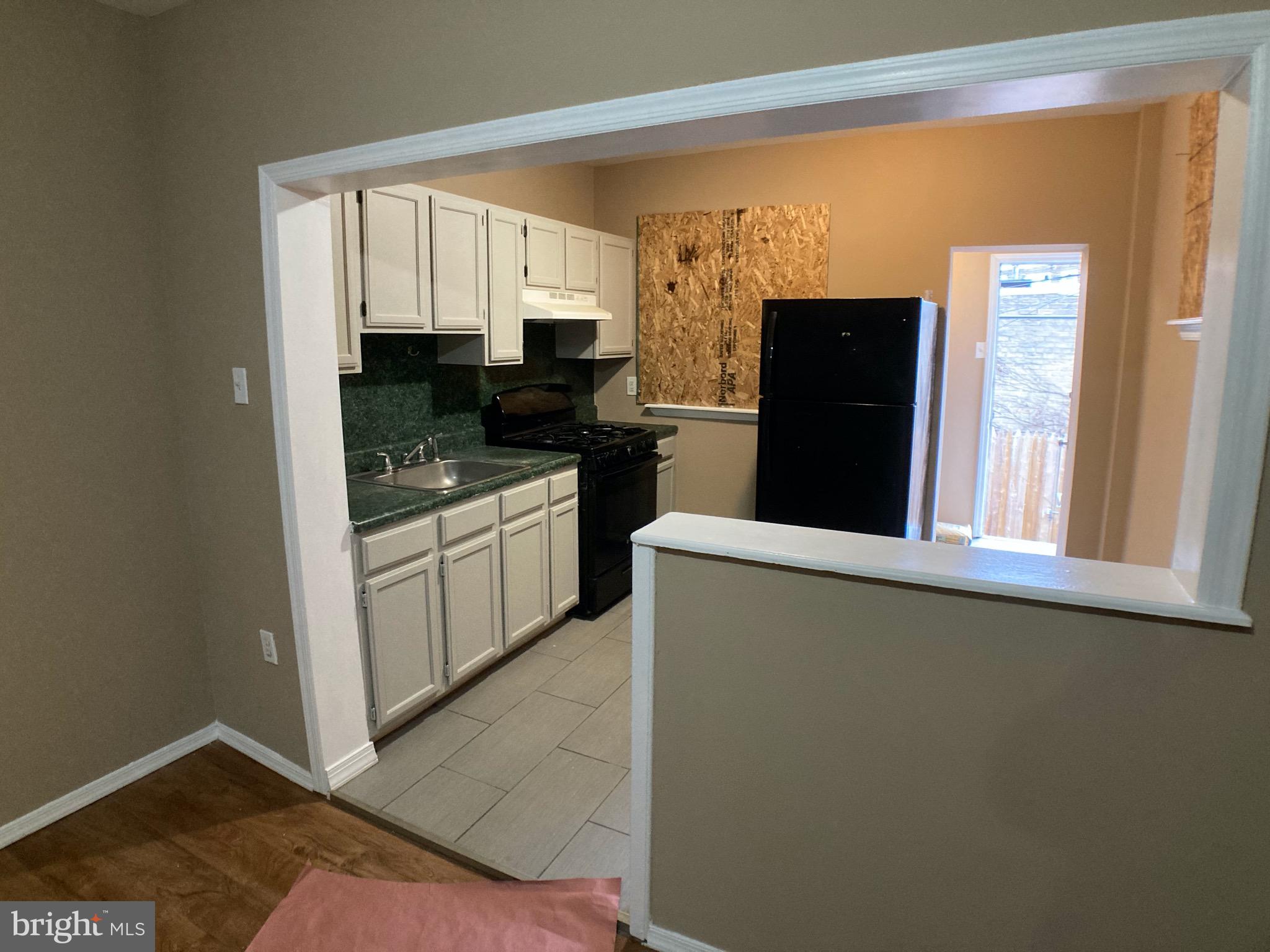 FRANKFORD - Residential Lease