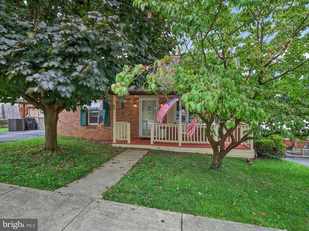 Photo of 143 Cedar Street, EPHRATA, PA 17522 (MLS # PALA2075062)
