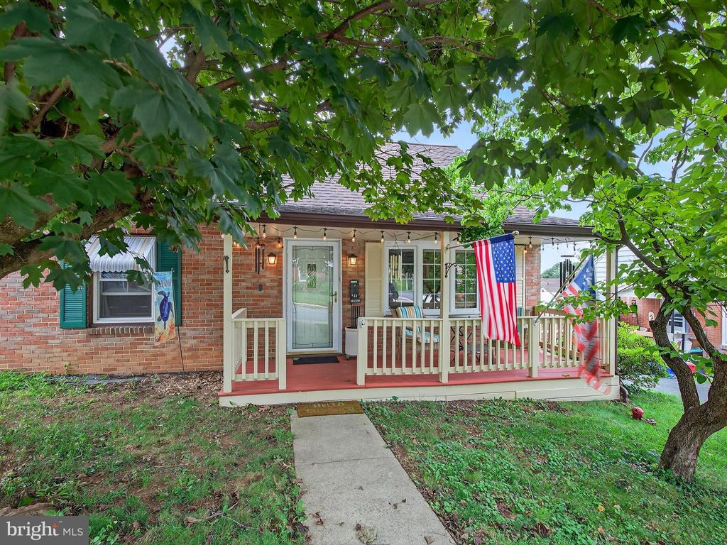 Photo of 143 Cedar Street, EPHRATA, PA 17522 (MLS # PALA2075062)