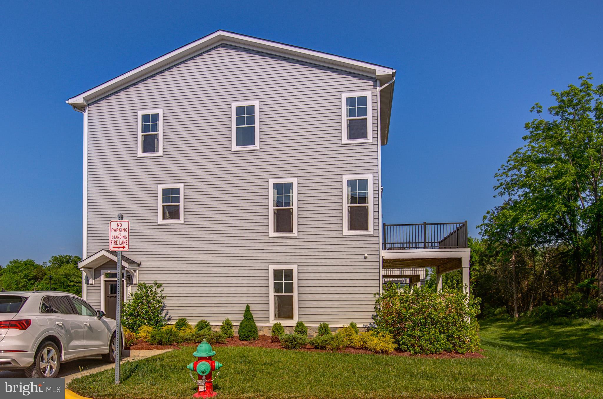 LAKE FREDERICK - Residential Lease