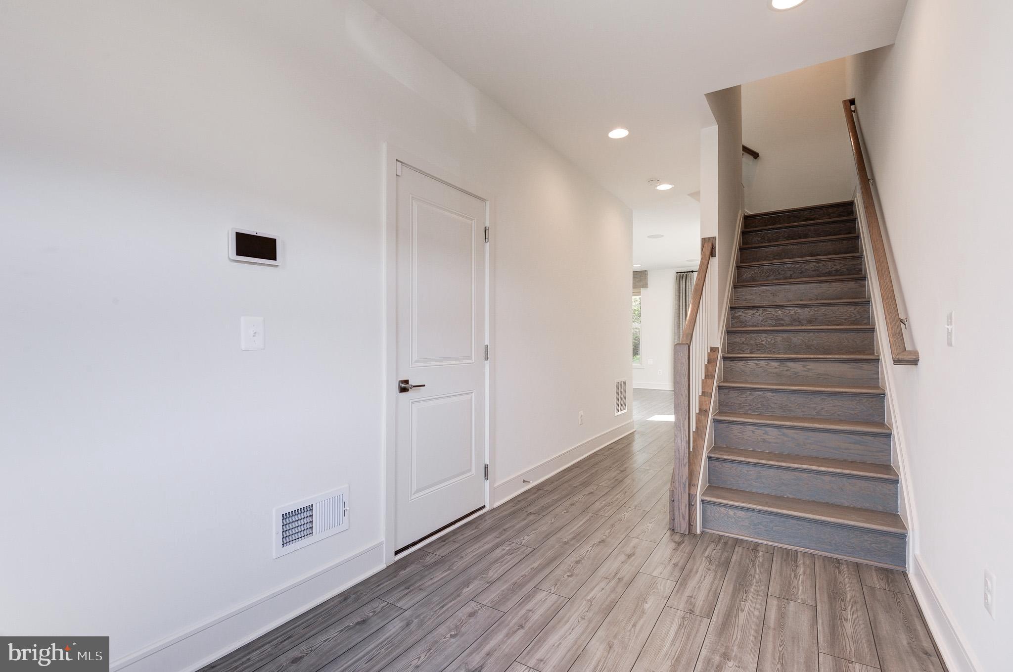 LAKE FREDERICK - Residential Lease