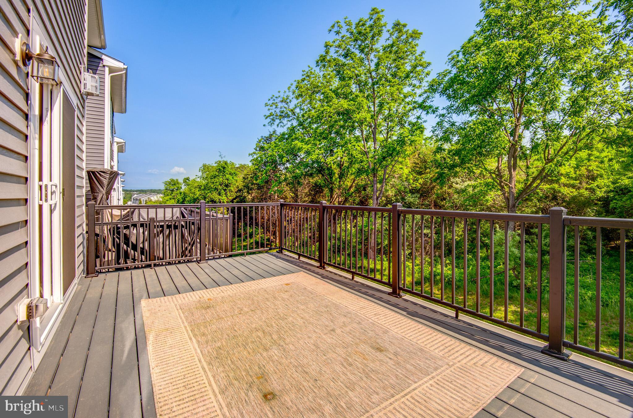 LAKE FREDERICK - Residential Lease