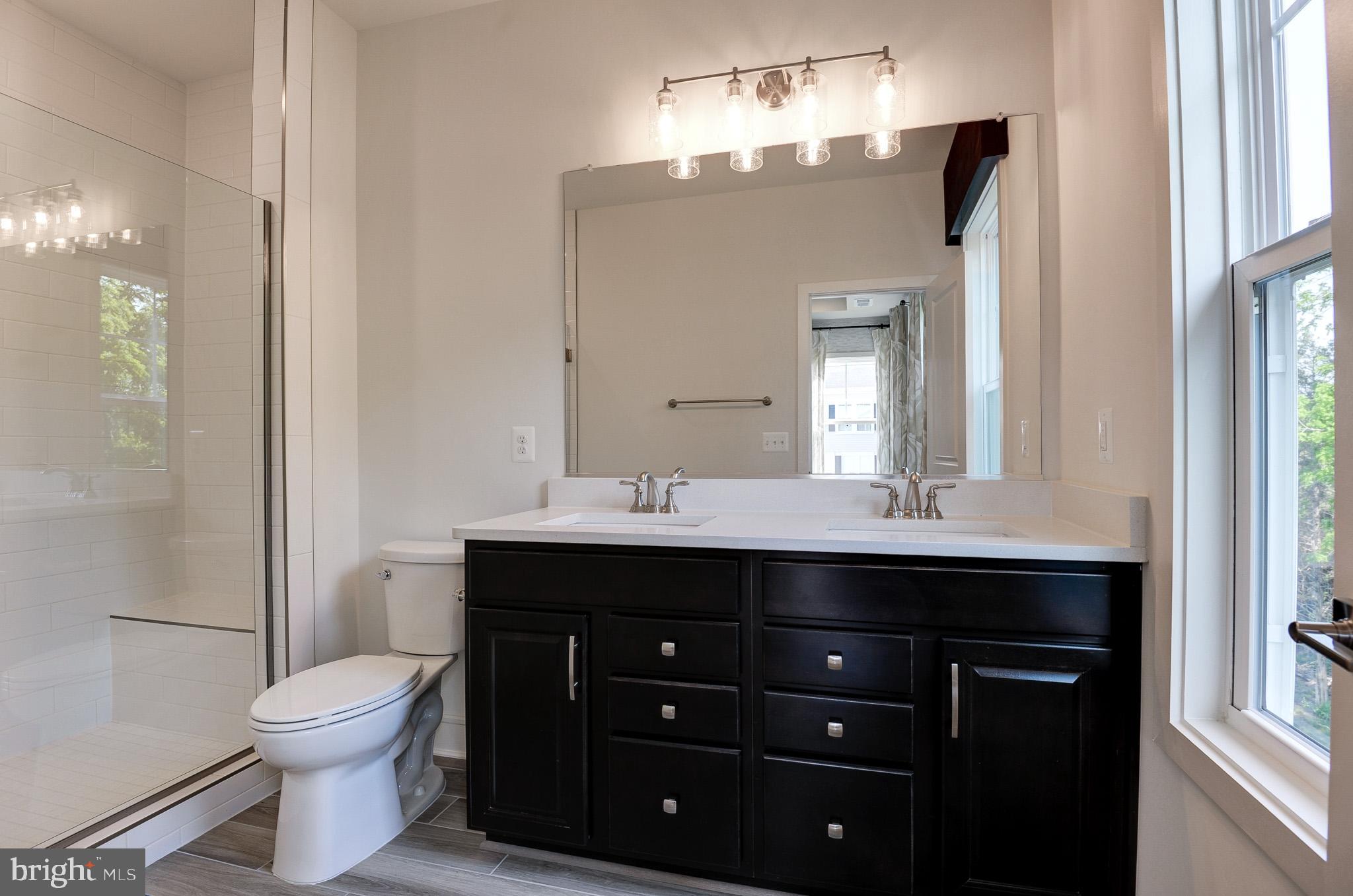 LAKE FREDERICK - Residential Lease