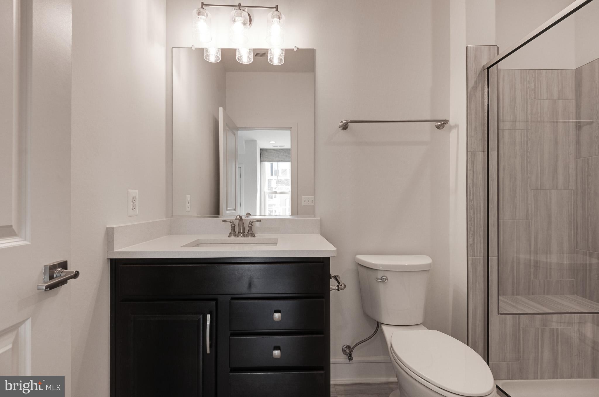 LAKE FREDERICK - Residential Lease