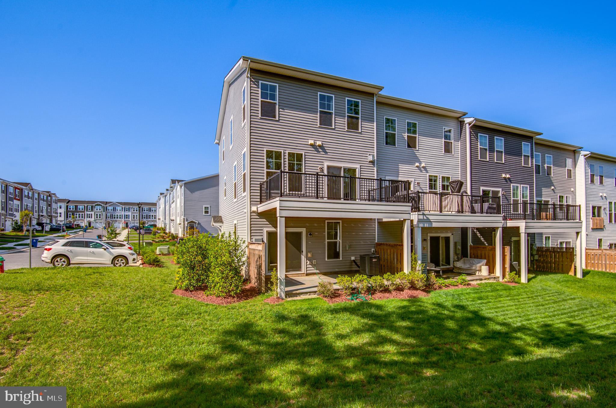 LAKE FREDERICK - Residential Lease