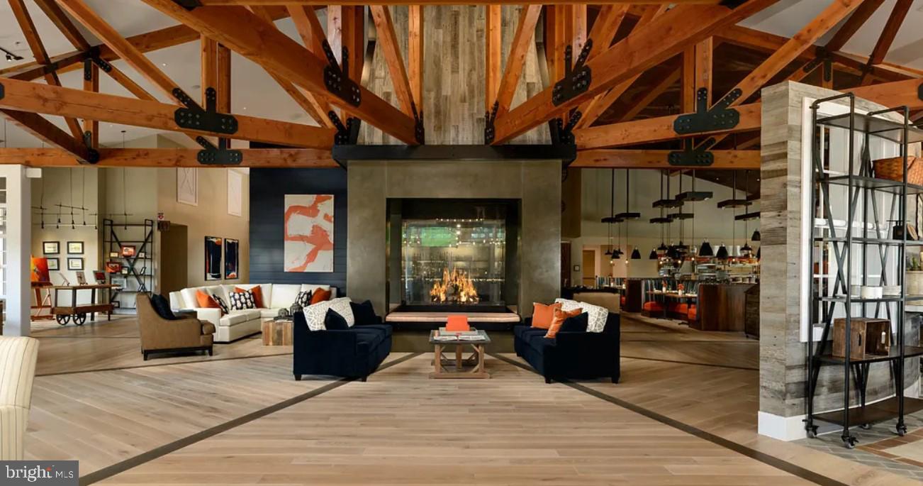 LAKE FREDERICK - Residential Lease