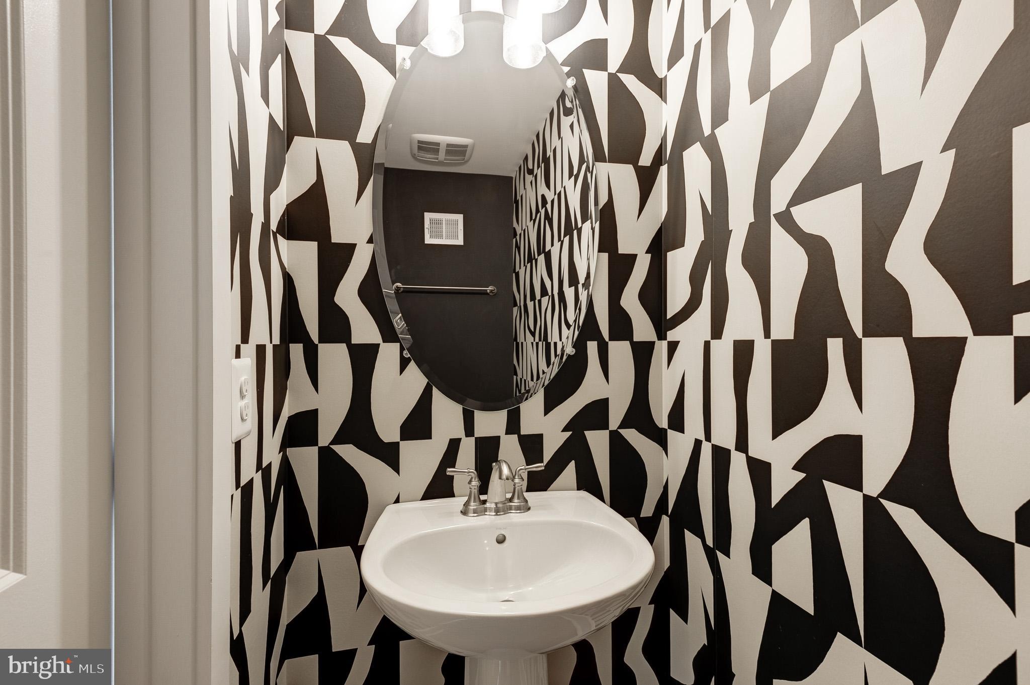 LAKE FREDERICK - Residential Lease