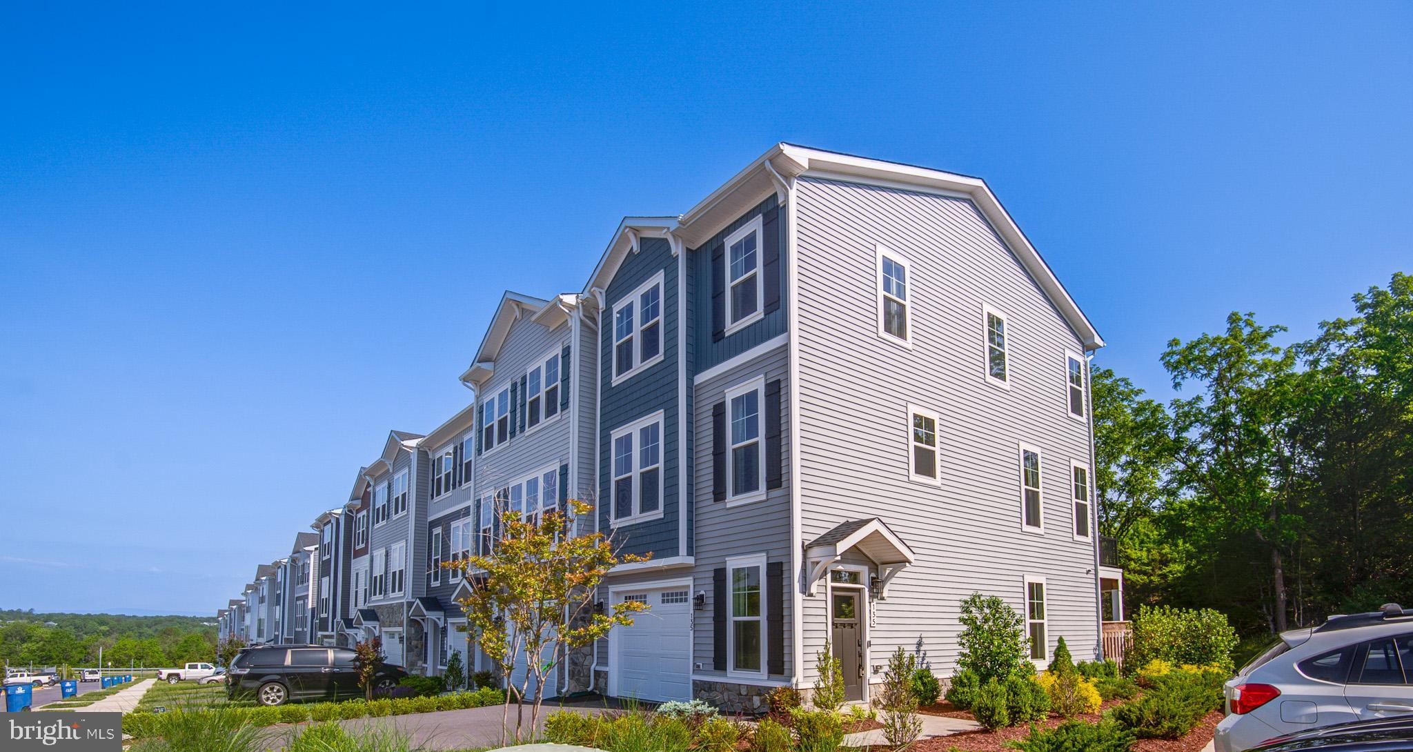 LAKE FREDERICK - Residential Lease