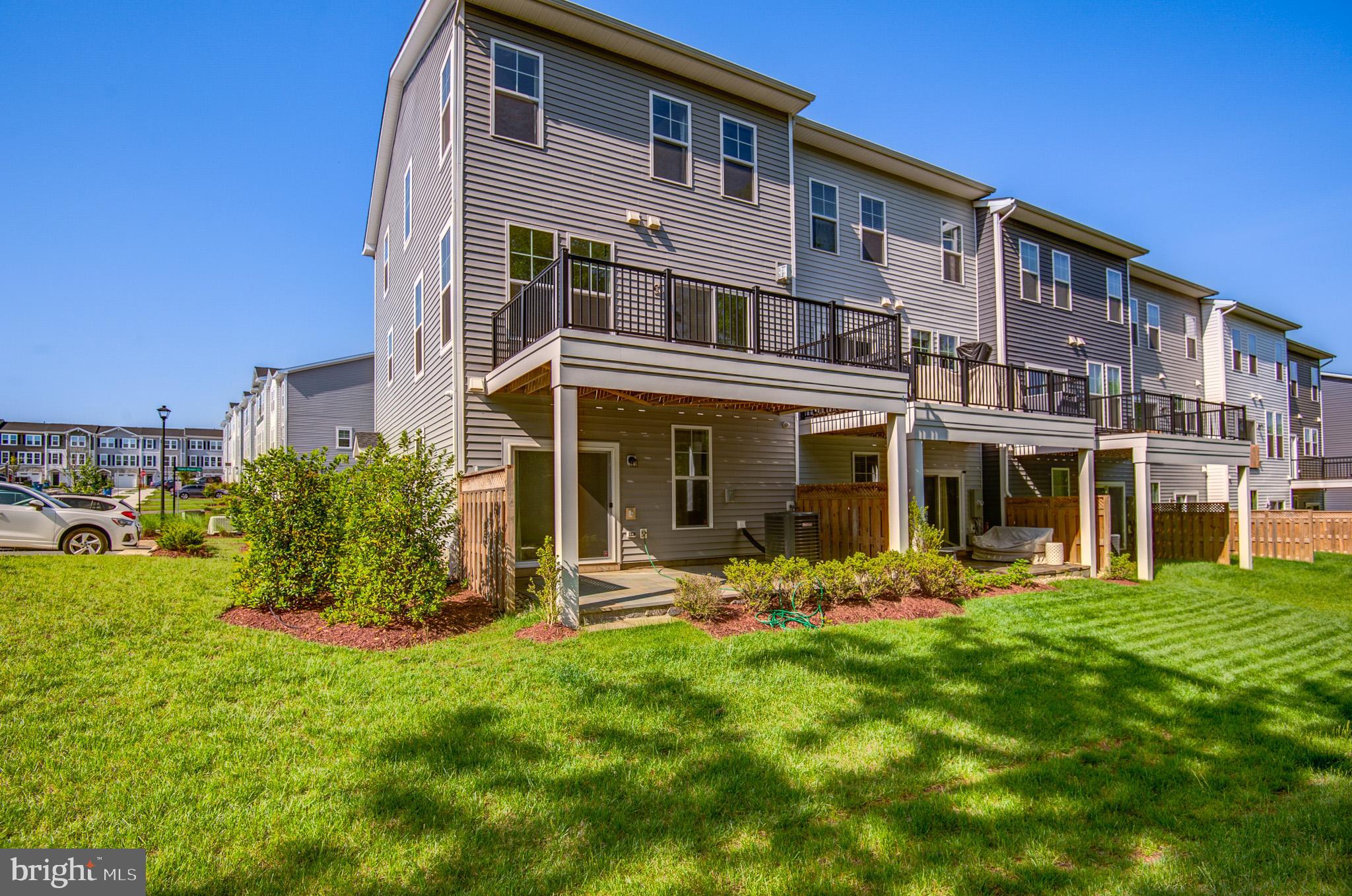 LAKE FREDERICK - Residential Lease