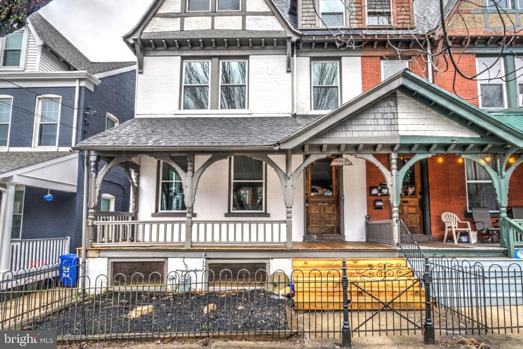 Photo of 19 N Broad Street, LANCASTER, PA 17602 (MLS # PALA2064918)