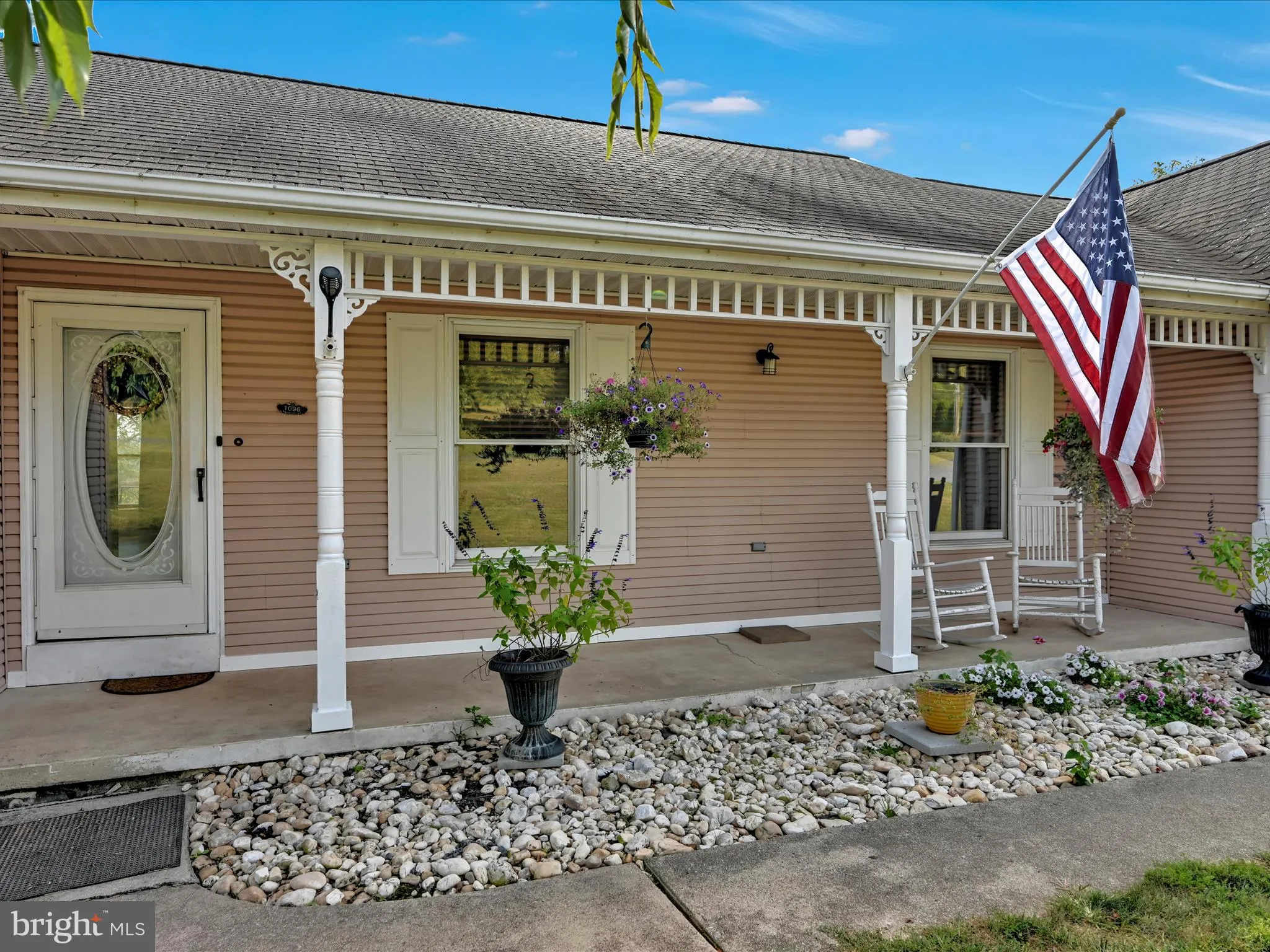 Auburn, Pennsylvania 17922, United States, 3 Bedrooms Bedrooms, ,3 BathroomsBathrooms,Residential,Active,212584