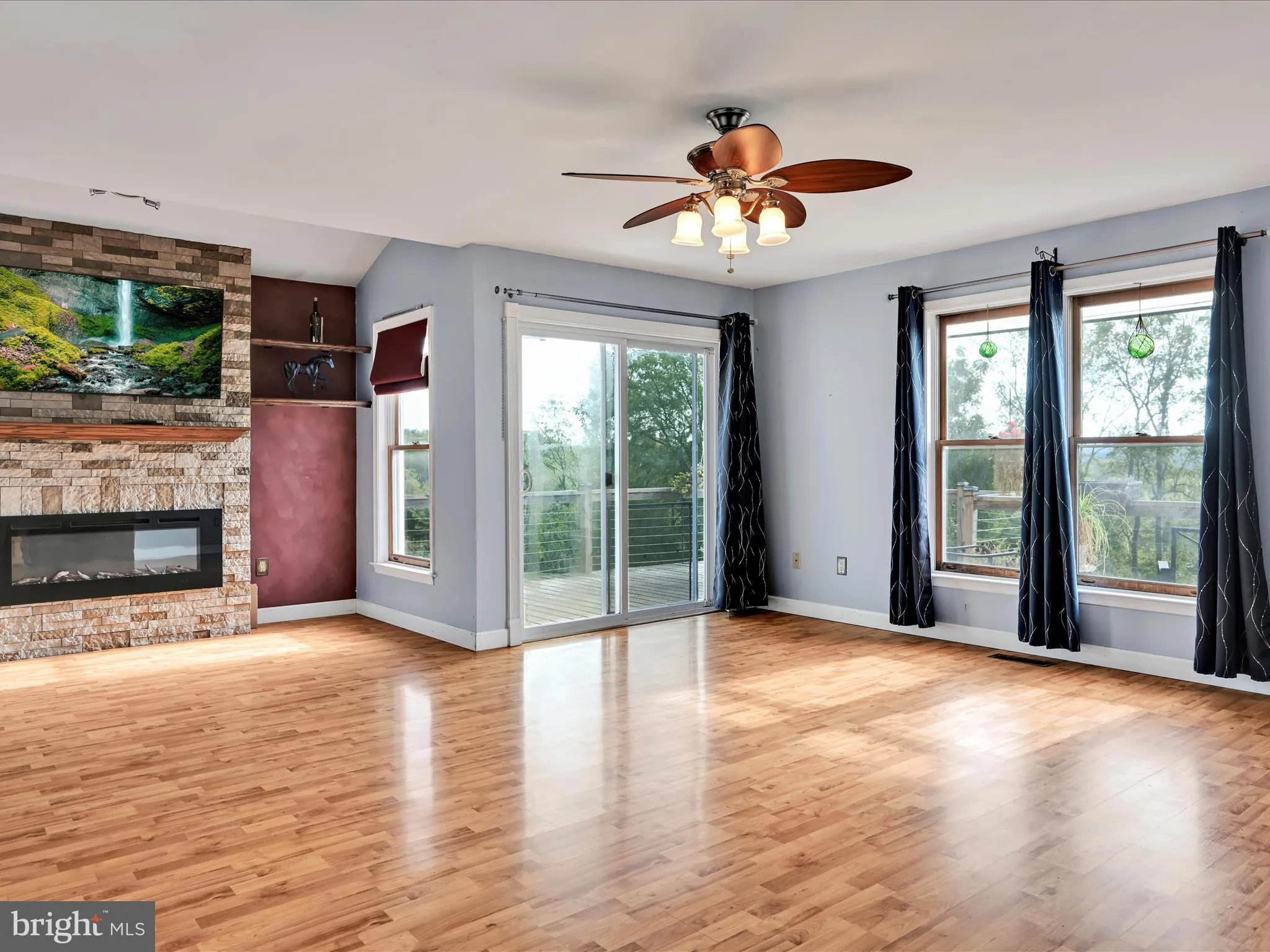 Auburn, Pennsylvania 17922, United States, 3 Bedrooms Bedrooms, ,3 BathroomsBathrooms,Residential,Active,212584