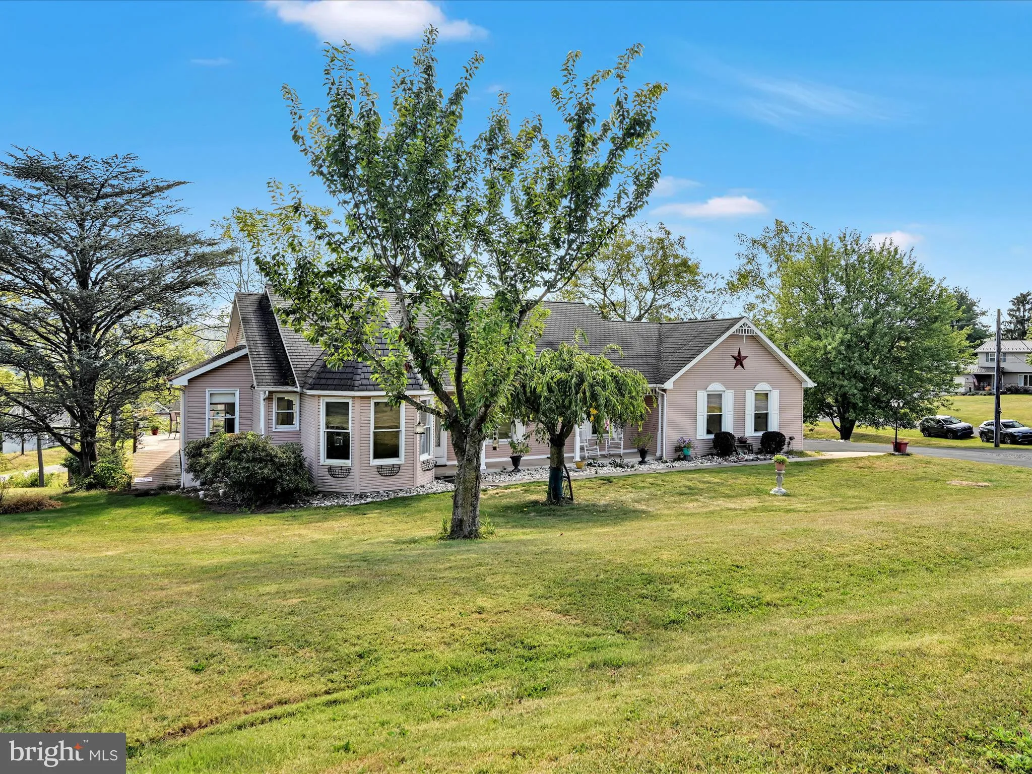 Auburn, Pennsylvania 17922, United States, 3 Bedrooms Bedrooms, ,3 BathroomsBathrooms,Residential,Active,212584