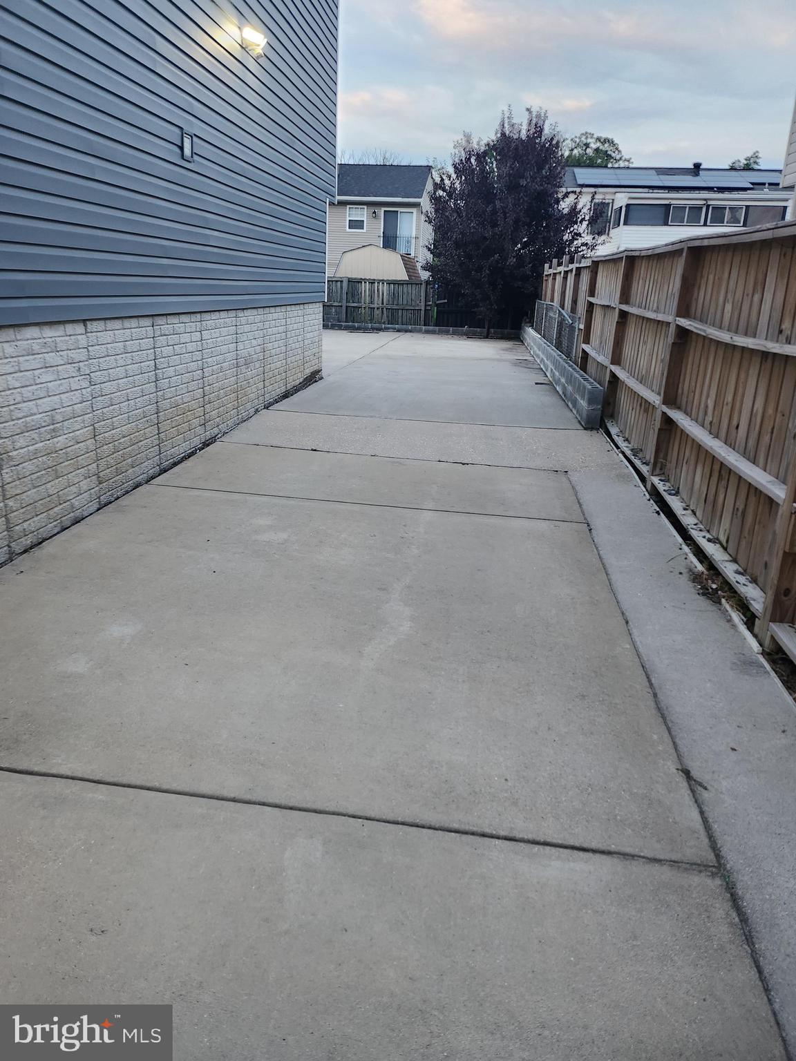 WHITE HOUSE HEIGHTS - Residential