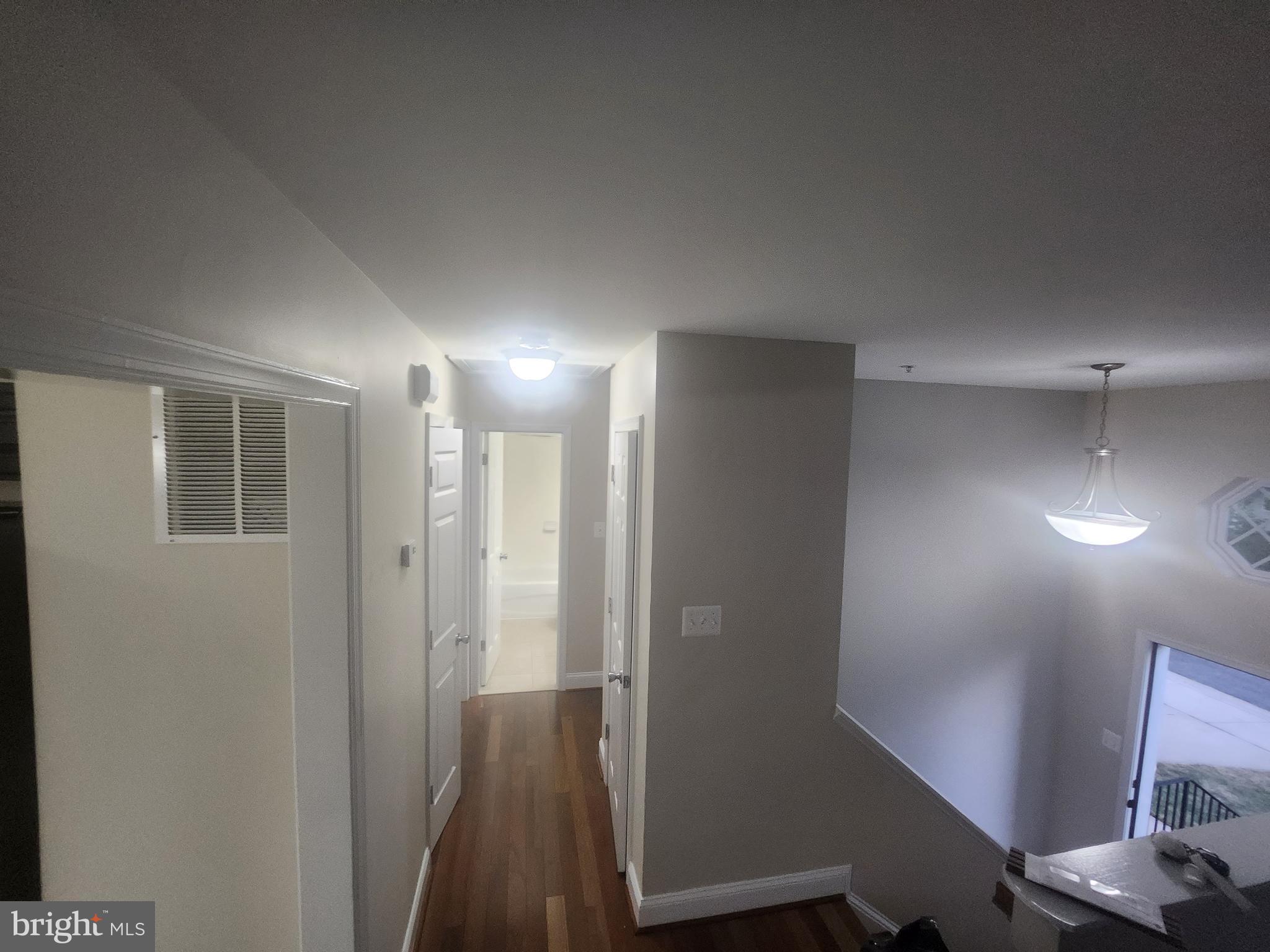 WHITE HOUSE HEIGHTS - Residential