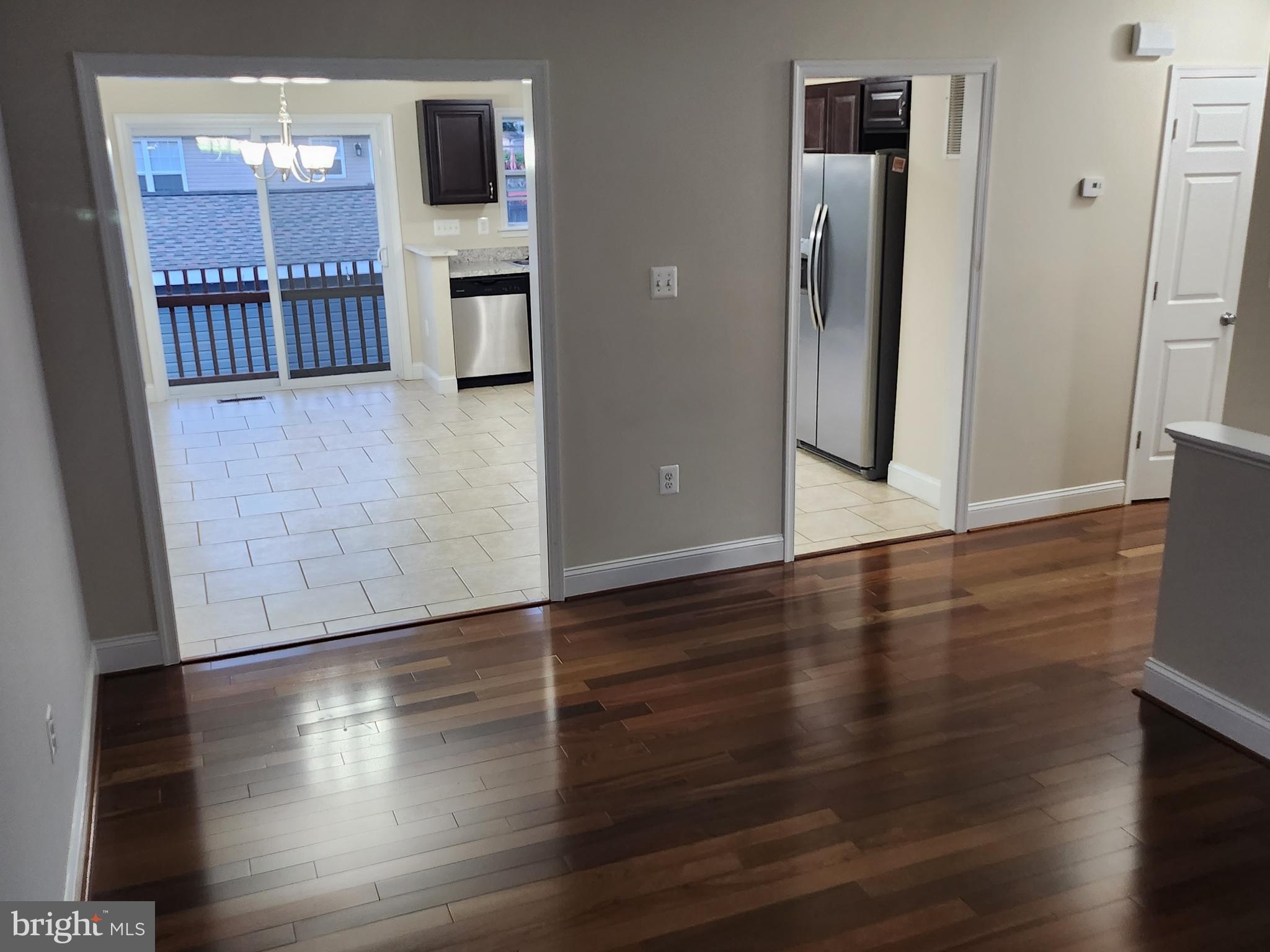 WHITE HOUSE HEIGHTS - Residential