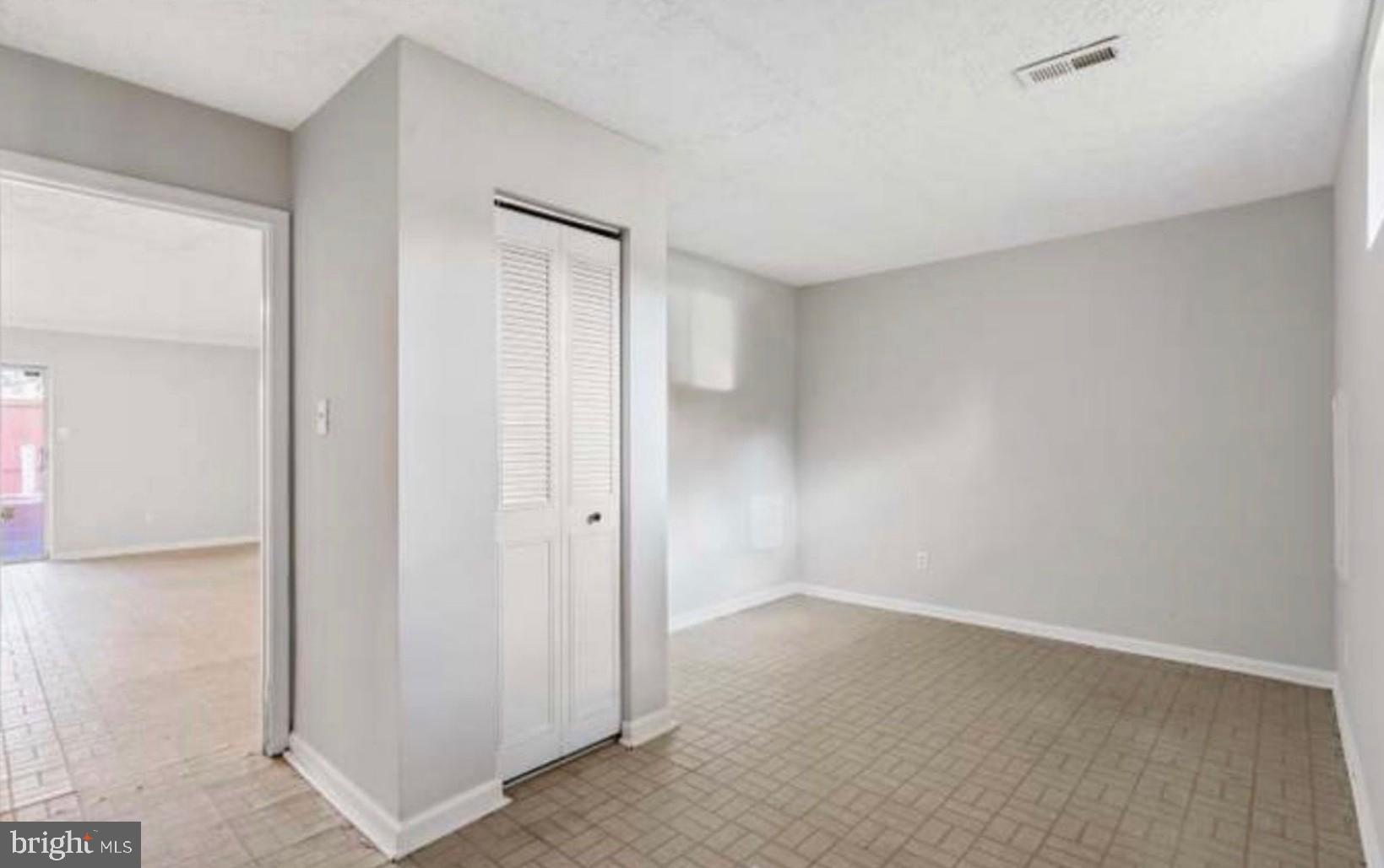 5501 WOODLAWN MANOR COURT BASEMENT