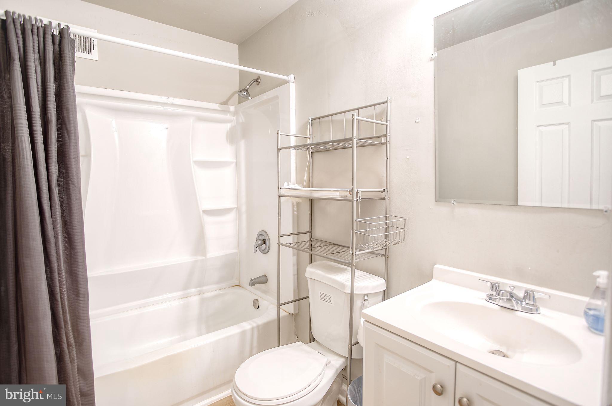 MCELDERRY PARK - Residential Lease