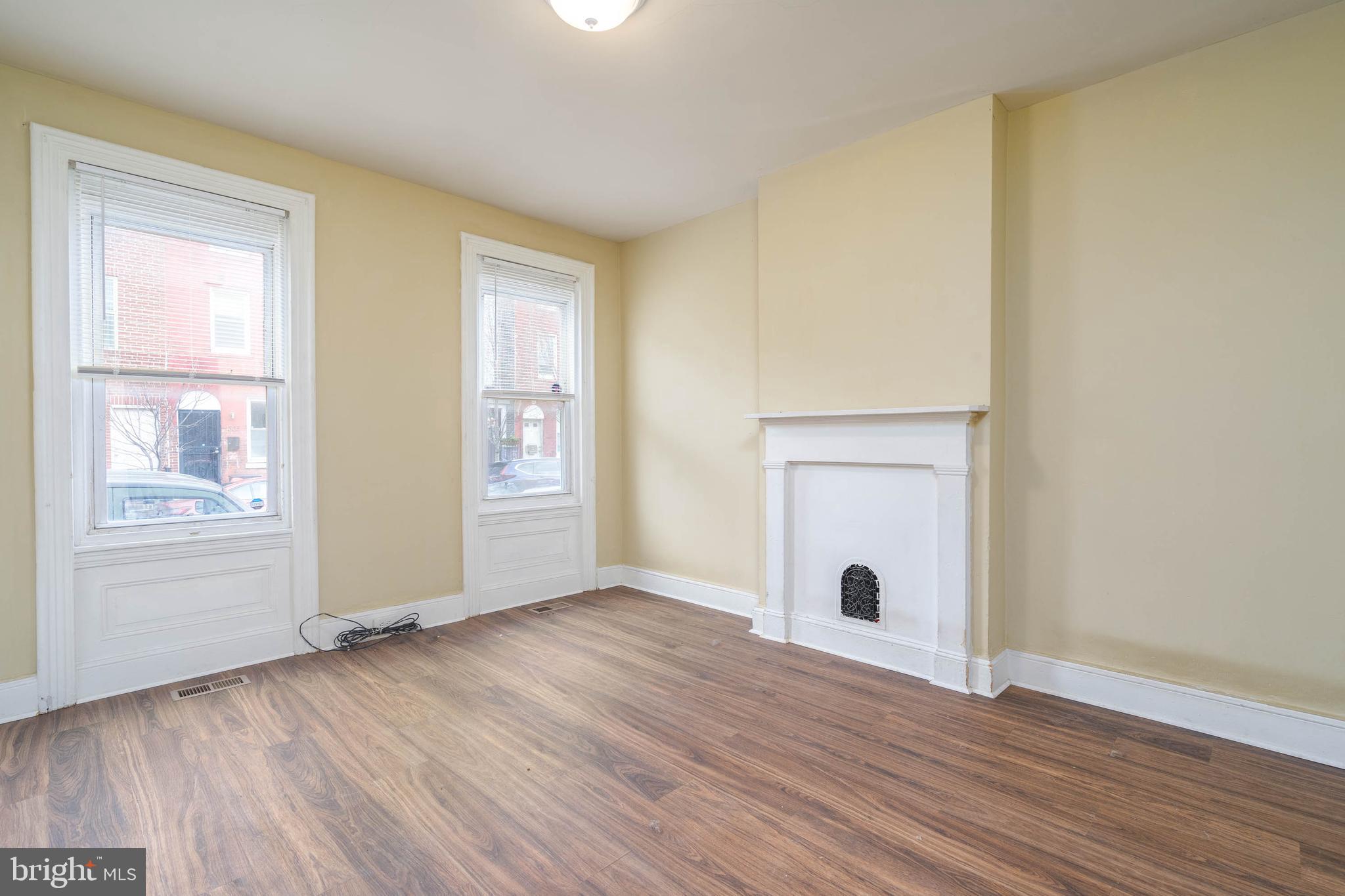 POINT BREEZE - Residential