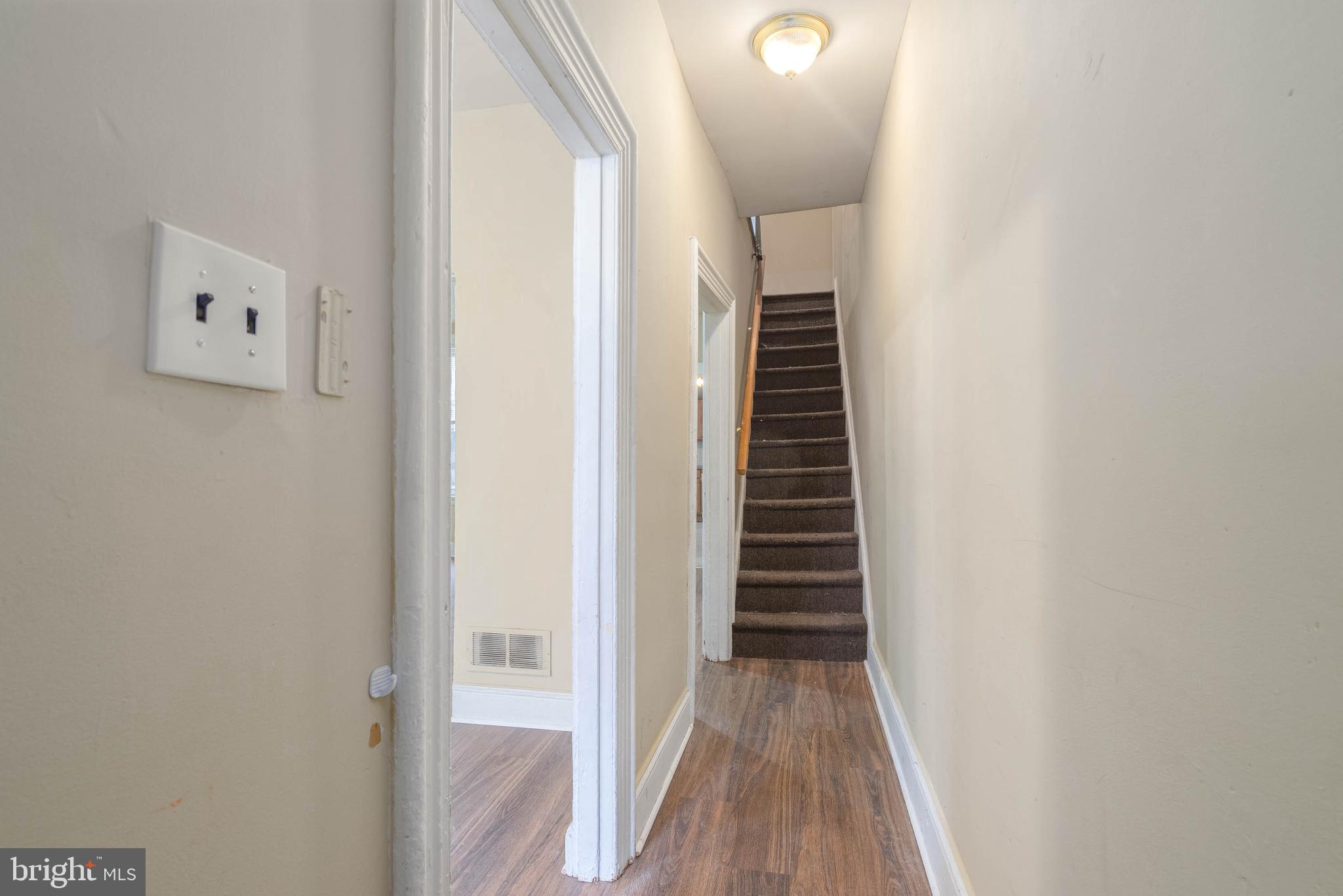 POINT BREEZE - Residential