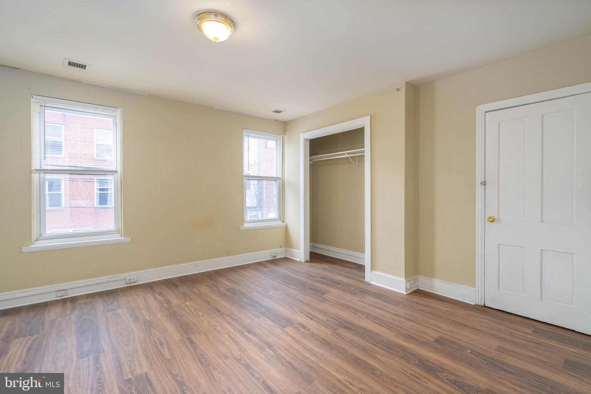 POINT BREEZE - Residential