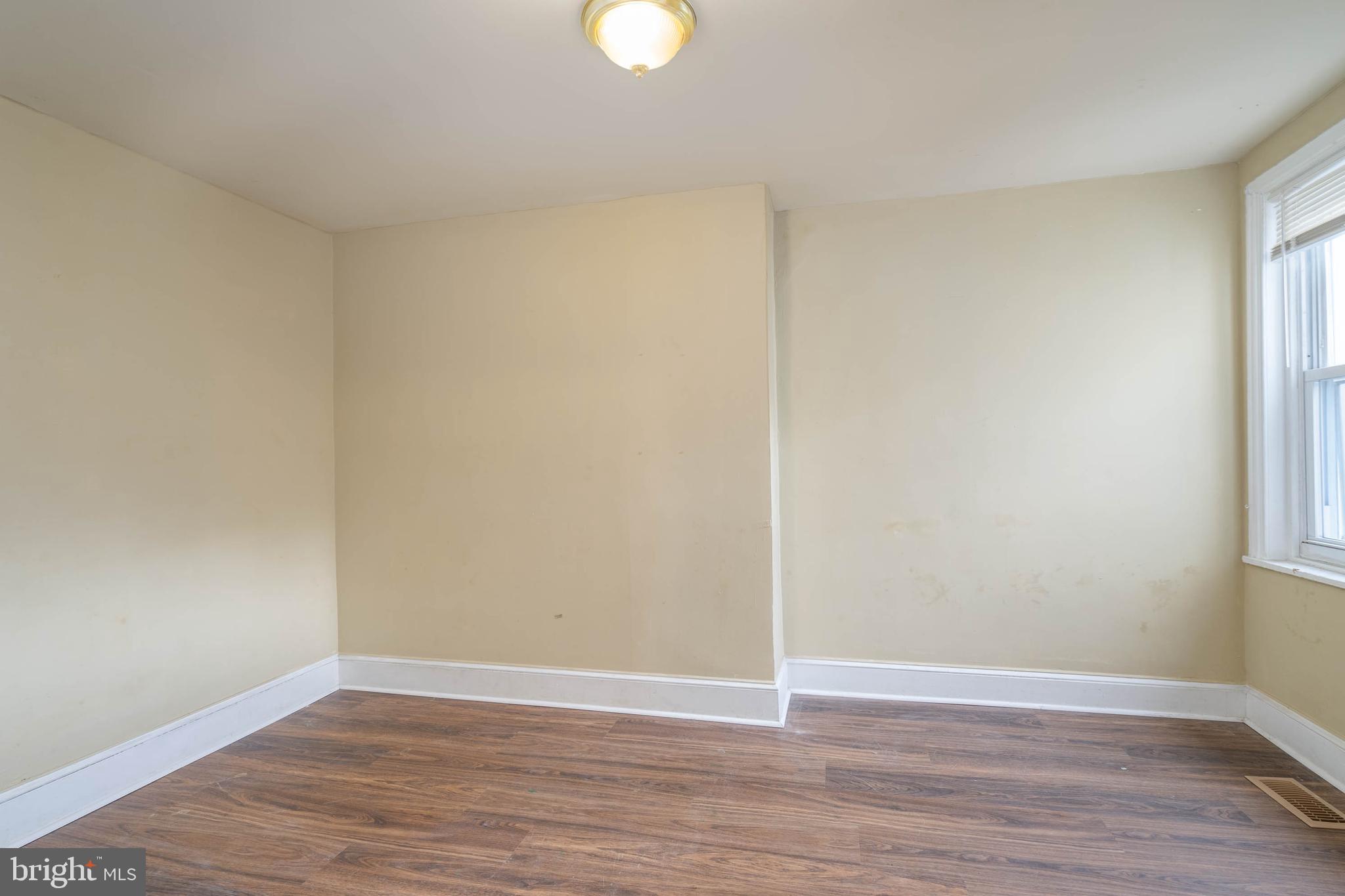 POINT BREEZE - Residential