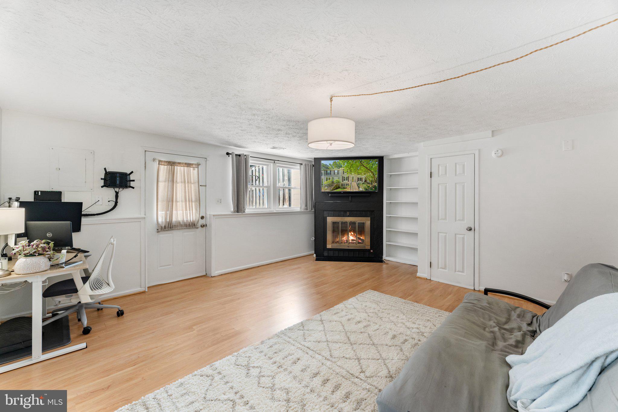 BARTON HILL - Residential